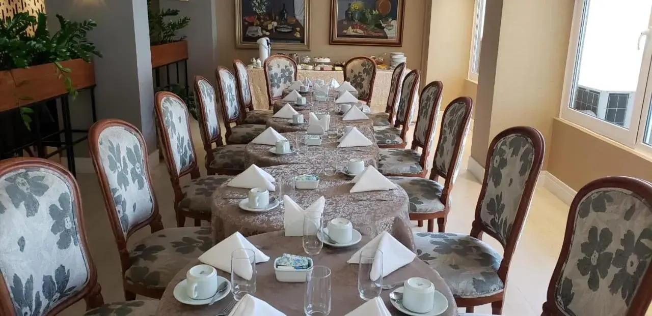 Restaurant/places to eat in Hotel Alvorada Restaurant/places to eat in Hotel Alvorada