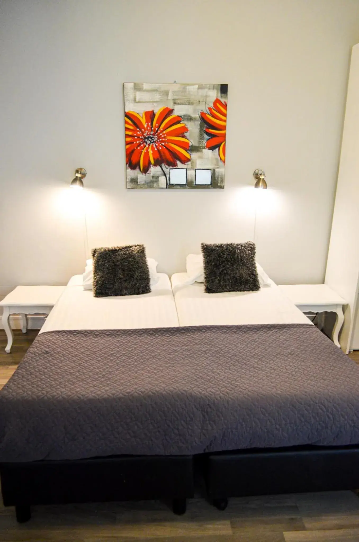 Twin Room with Private External Bathroom in Family Hotel Kooyk Twin Room with Private External Bathroom in Family Hotel Kooyk