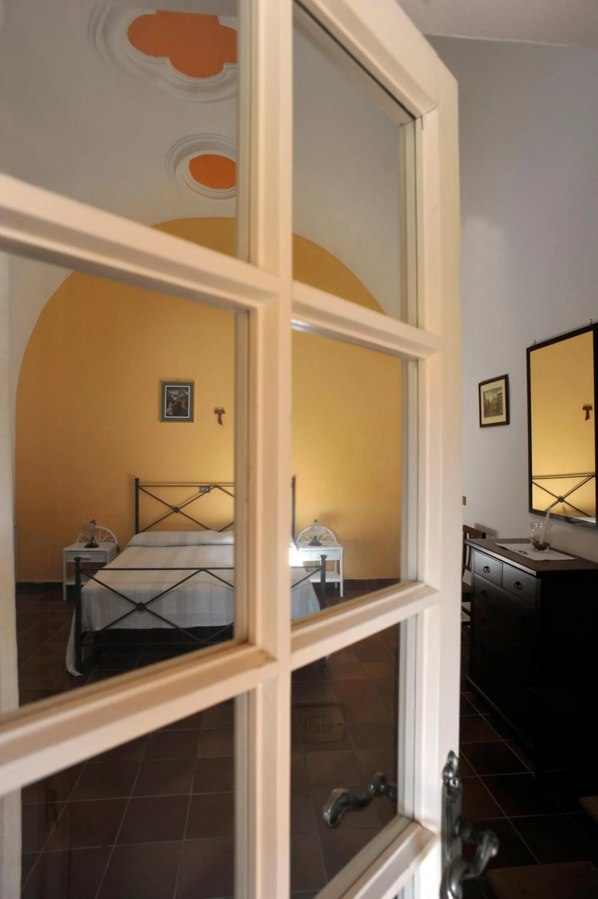 Photo of the whole room in La Capasa B&B