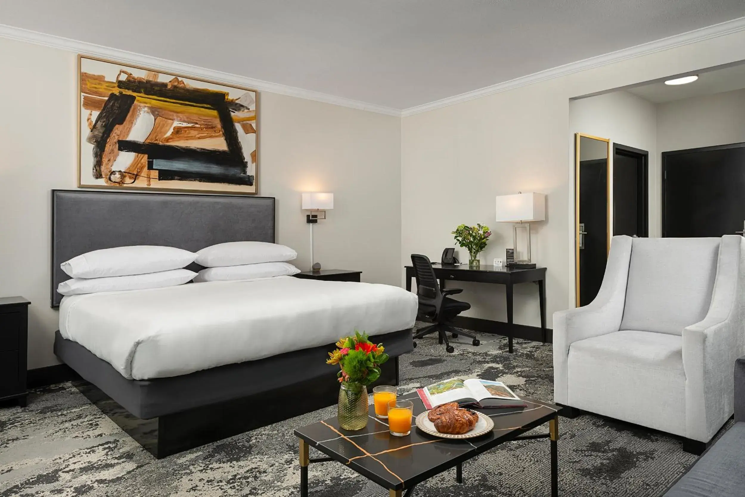 Bed in Champions Club and Hotel, Houston Westchase Bed in Champions Club and Hotel, Houston Westchase