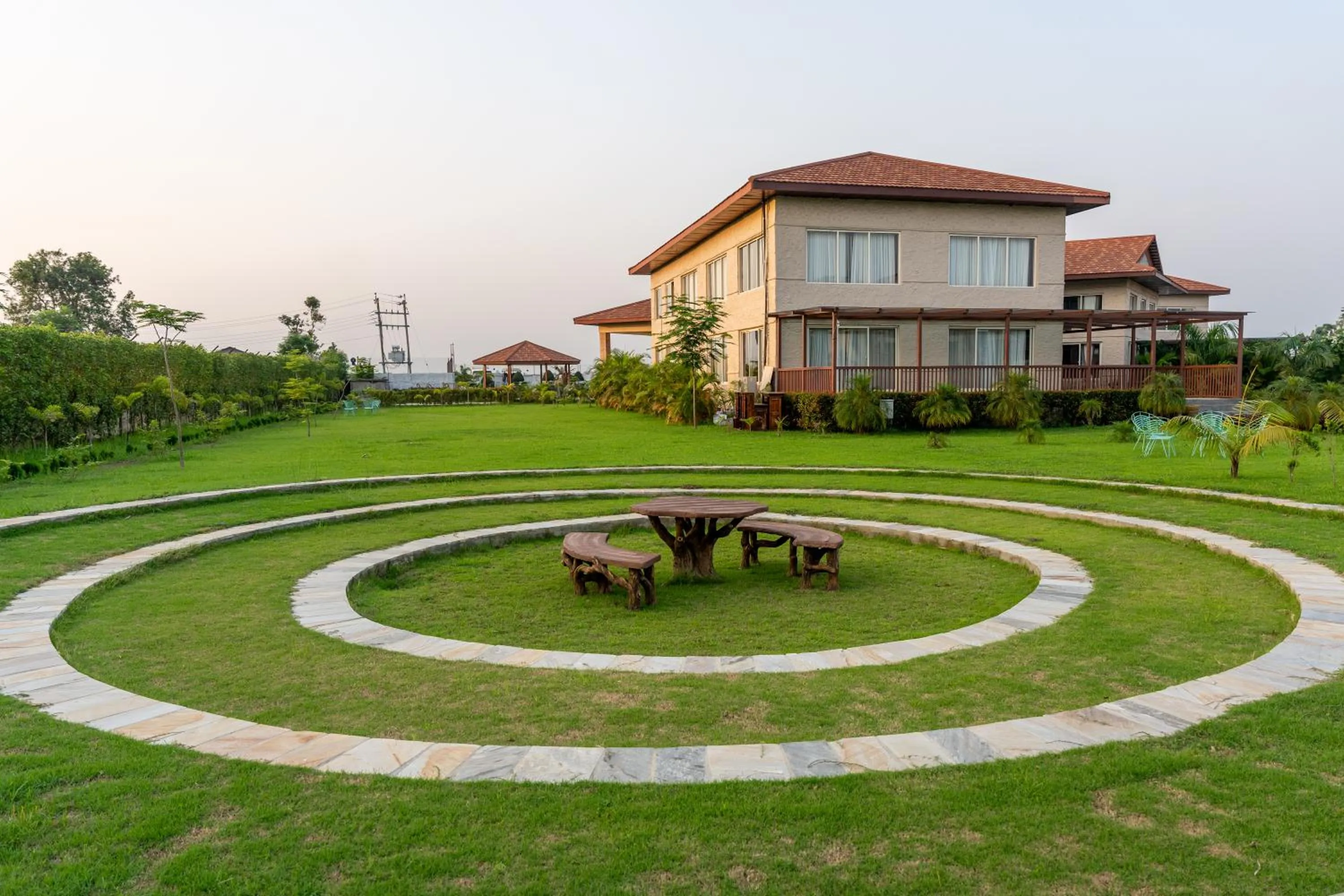 Garden in River Bank Jungle Resort, Chitwan