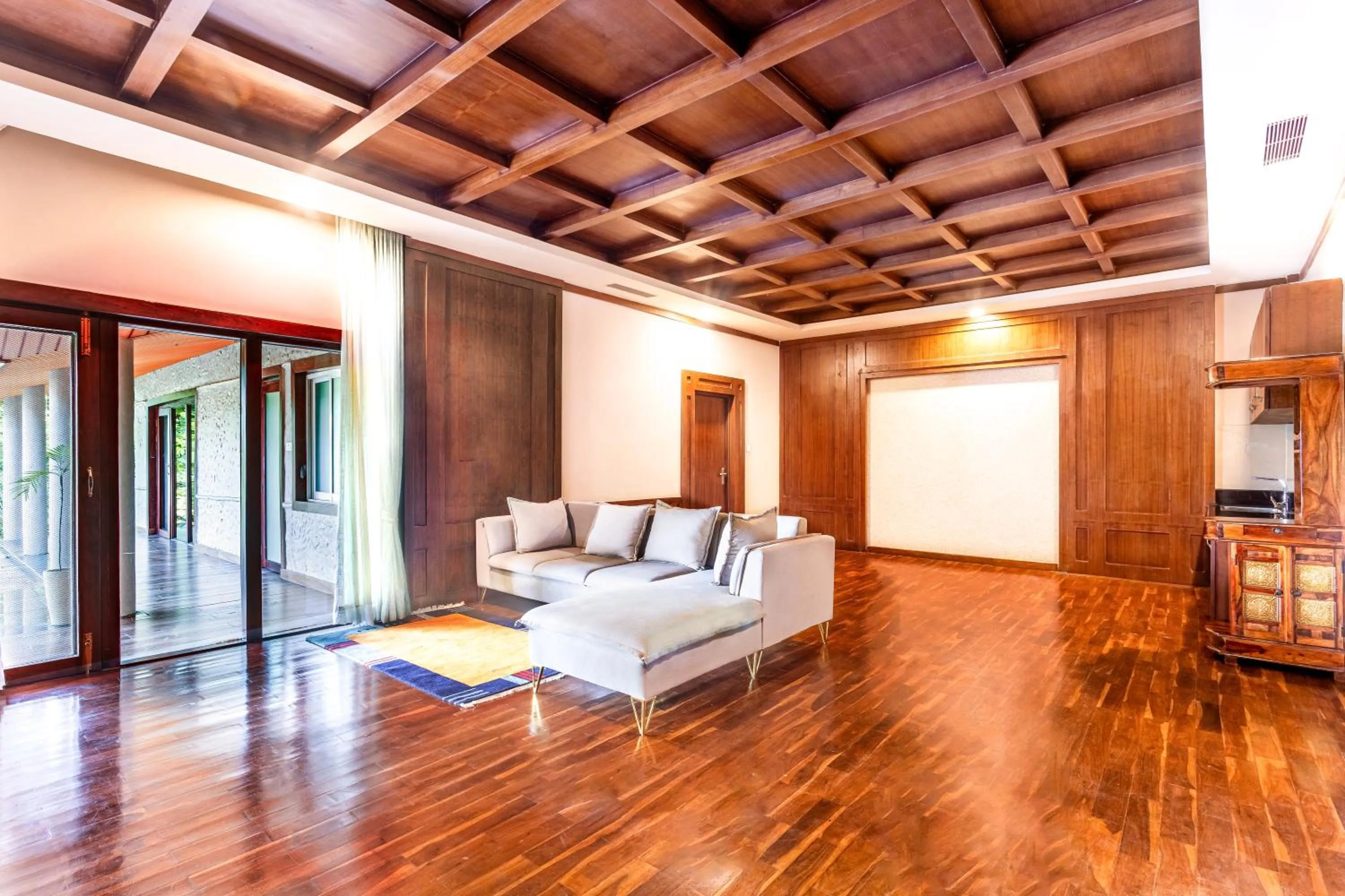 Living room, Bed in River Bank Jungle Resort, Chitwan