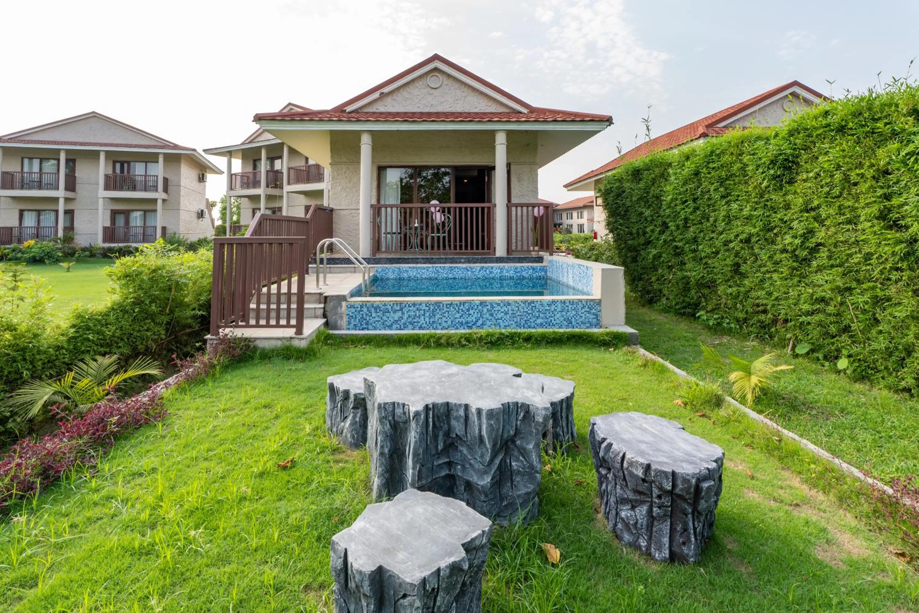 Property building in River Bank Jungle Resort, Chitwan