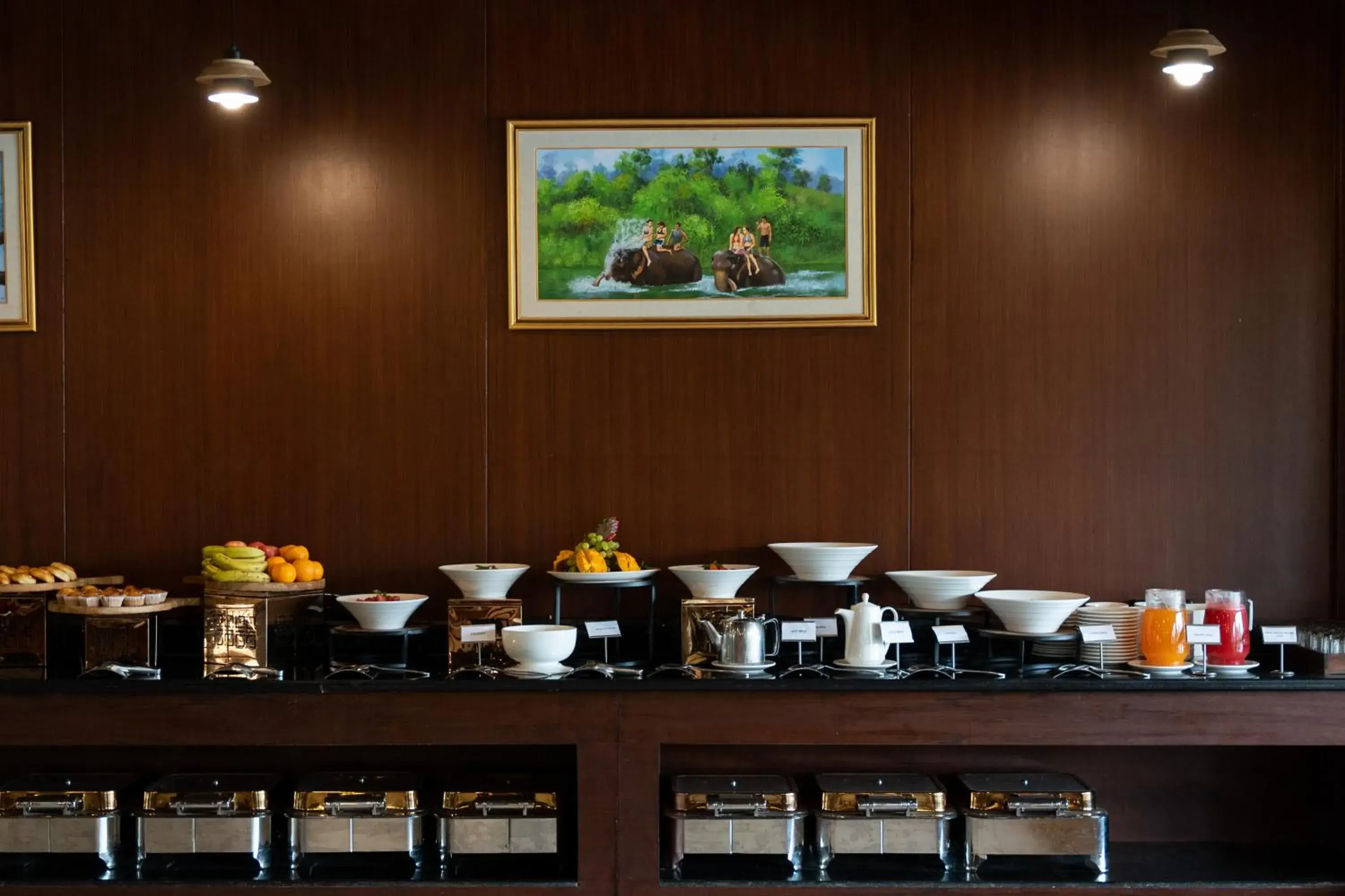 Restaurant/places to eat in River Bank Jungle Resort, Chitwan Restaurant/places to eat in River Bank Jungle Resort, Chitwan