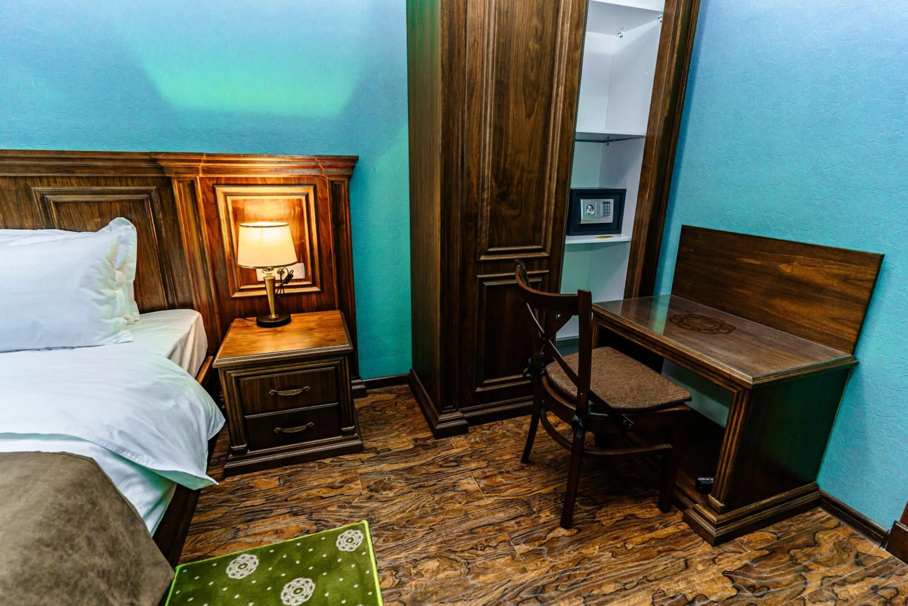 TV and multimedia, Bed in Bagizagan Hotel