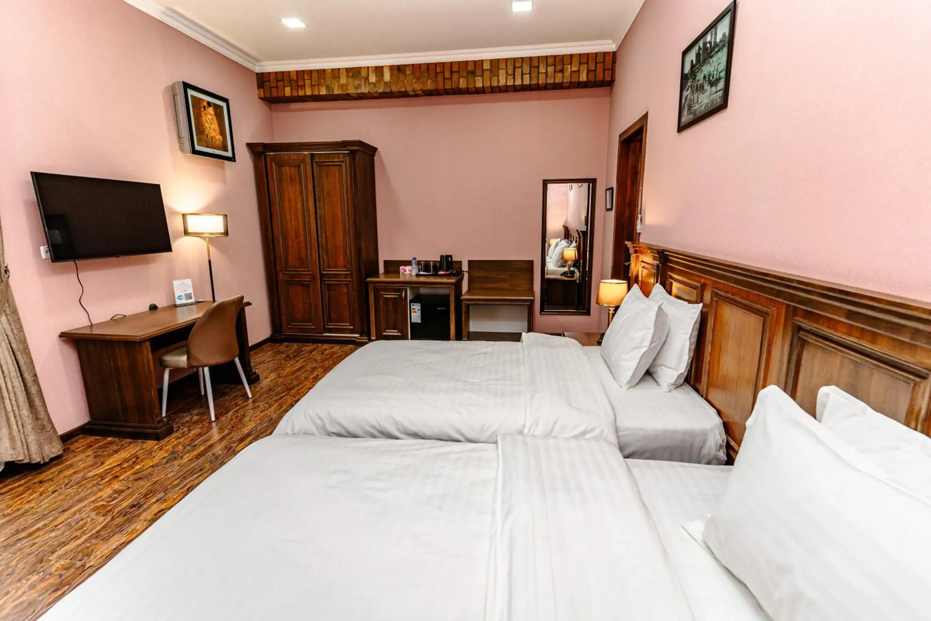 Communal lounge/ TV room, Bed in Bagizagan Hotel Communal lounge/ TV room, Bed in Bagizagan Hotel