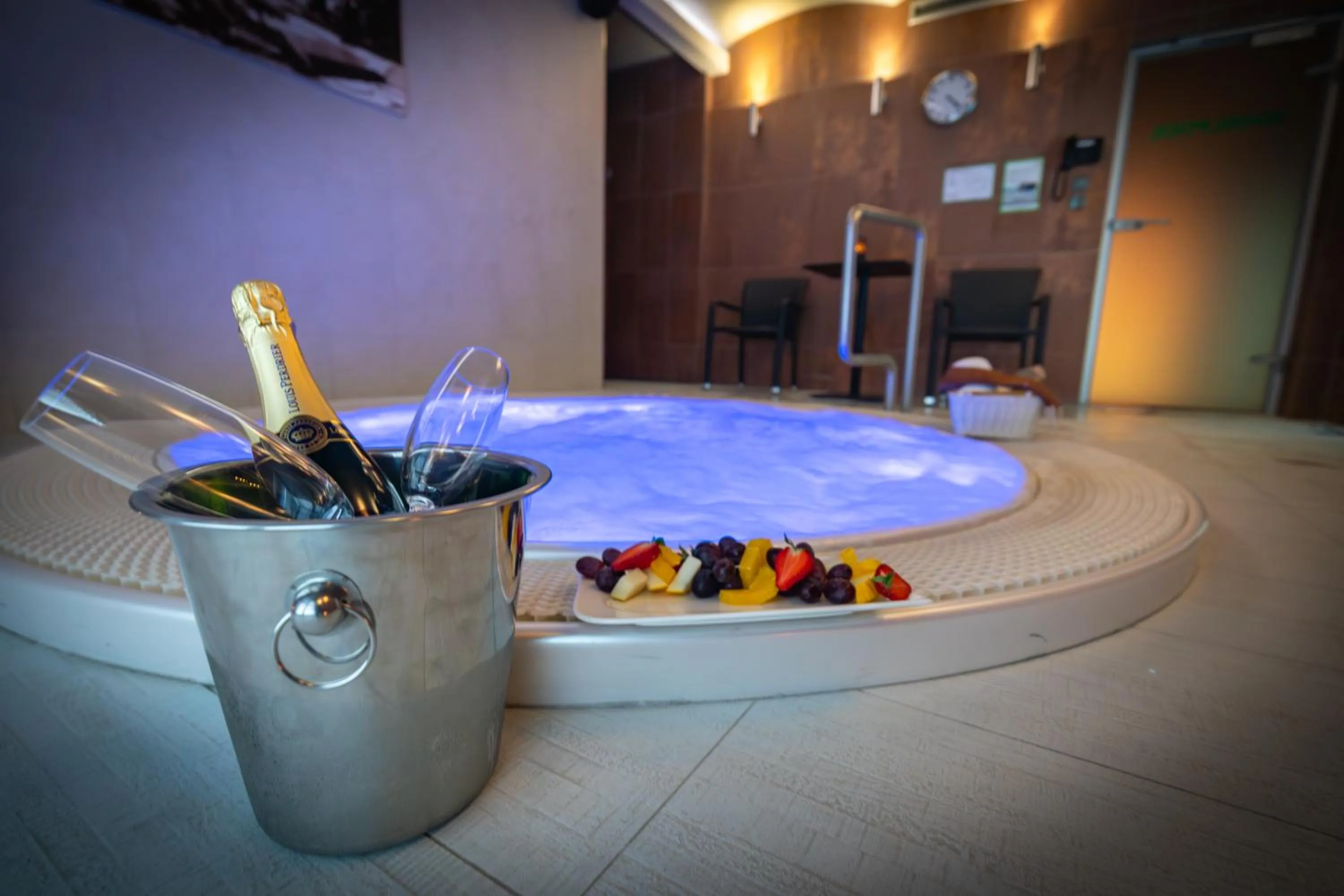 Hot Tub in Peras Wellness Hotel