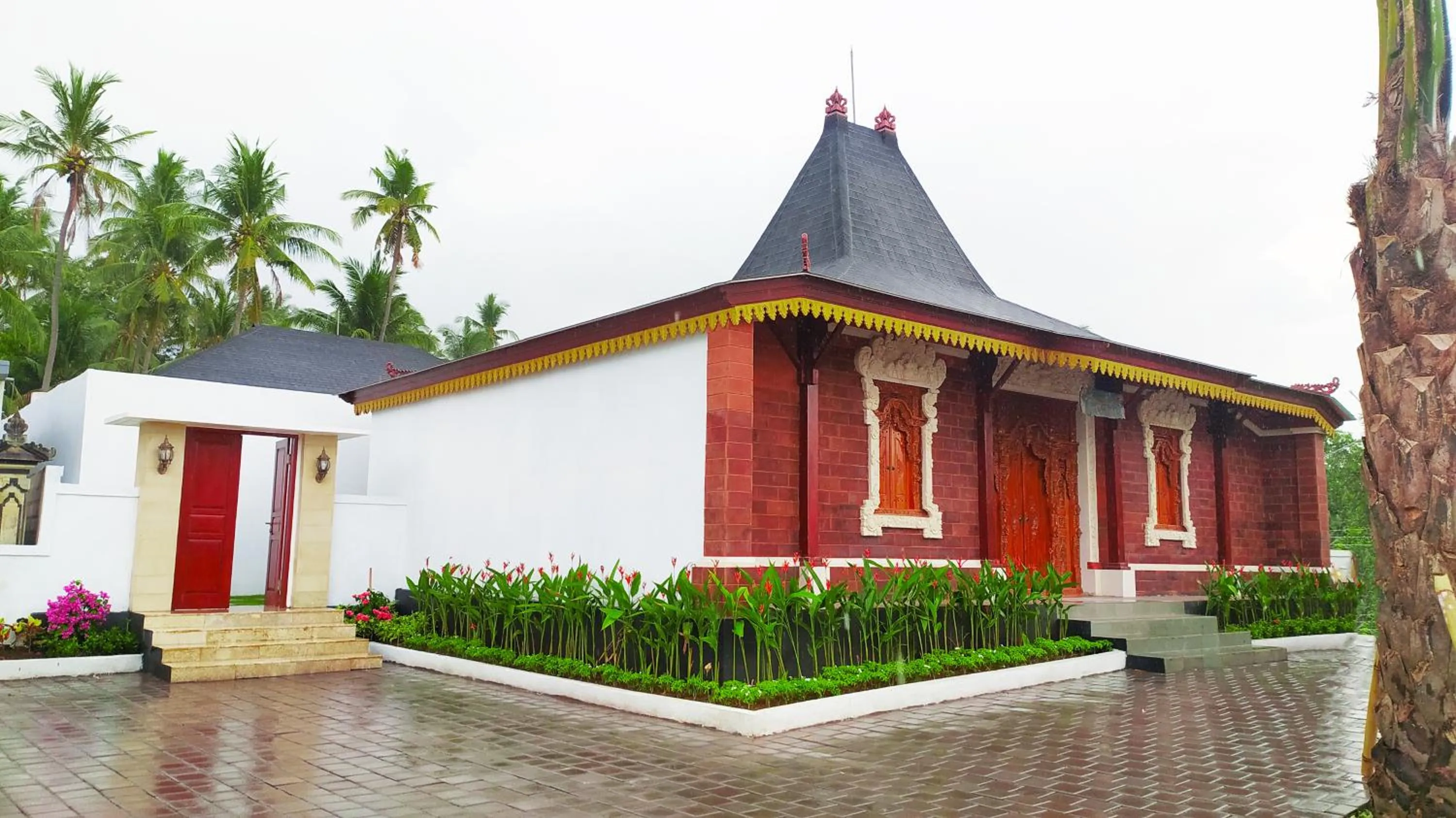 Property building in Puri Lovina