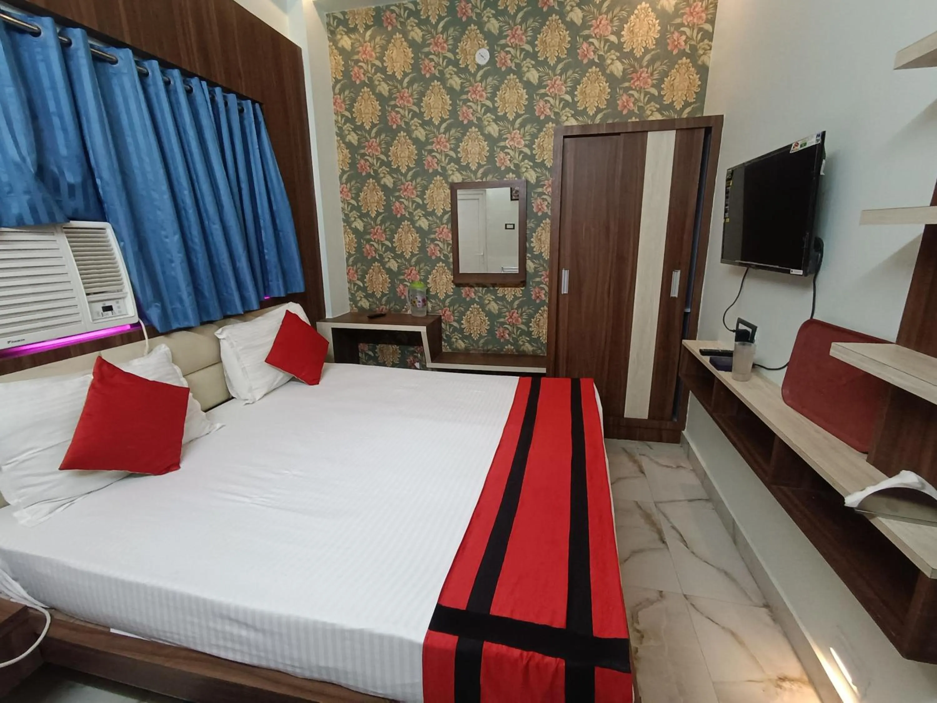Bed in G P Guest House And Banquet Hall