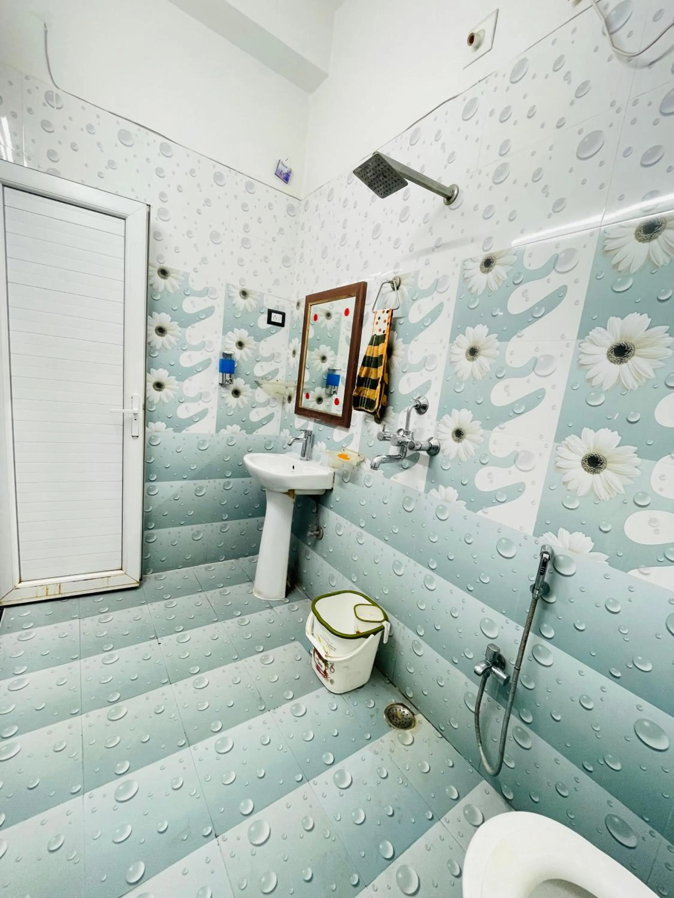 G P Guest House And Banquet Hall