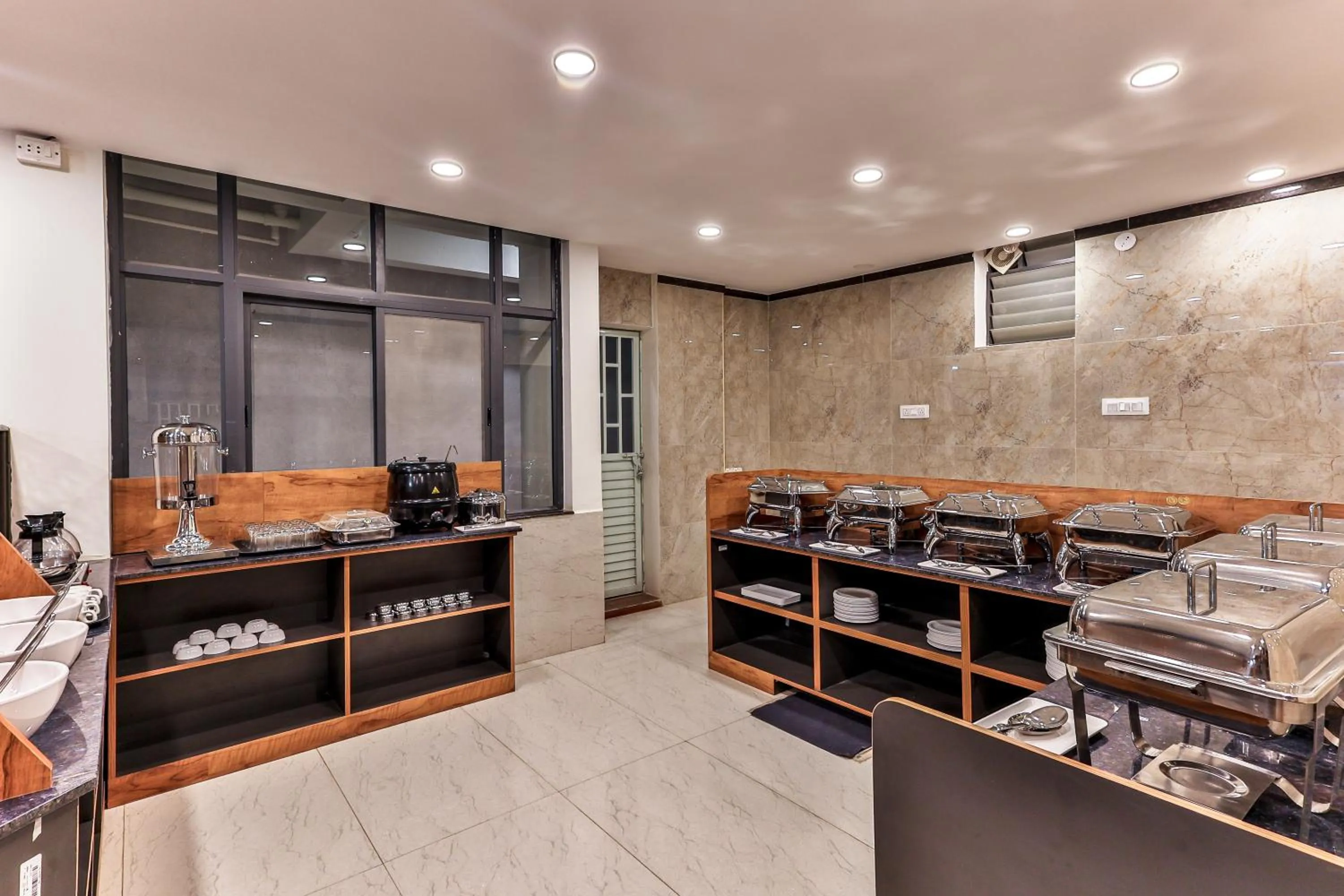 Restaurant/places to eat in The Auberge Boutique Hotel - Manyata Tech Park