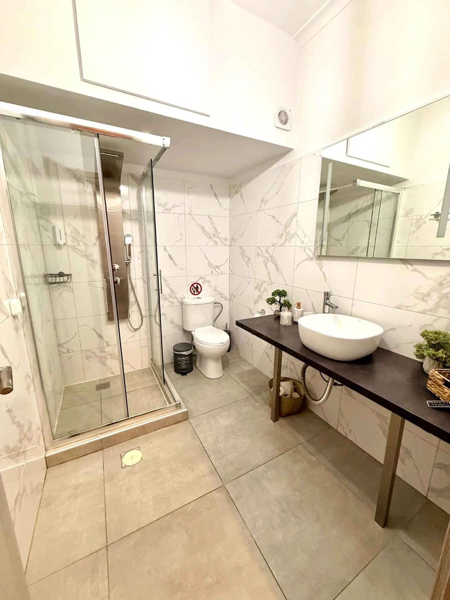 Shower in Compass Lofts Athens