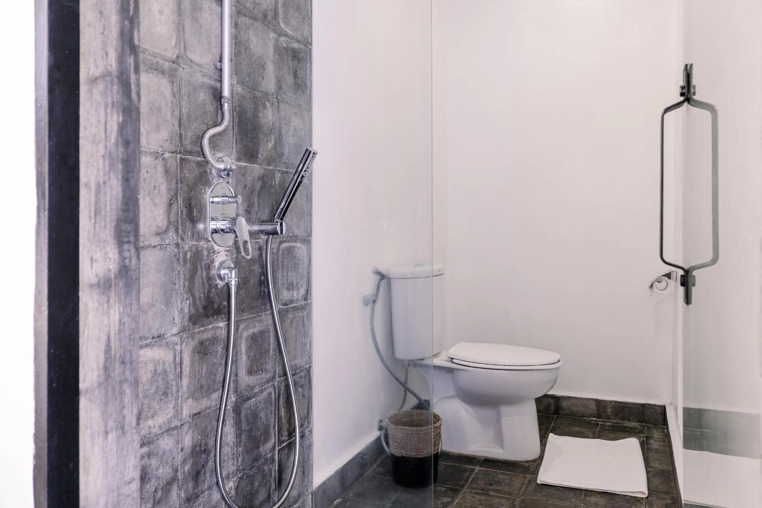 Shower in Chandi Hotel Ubud