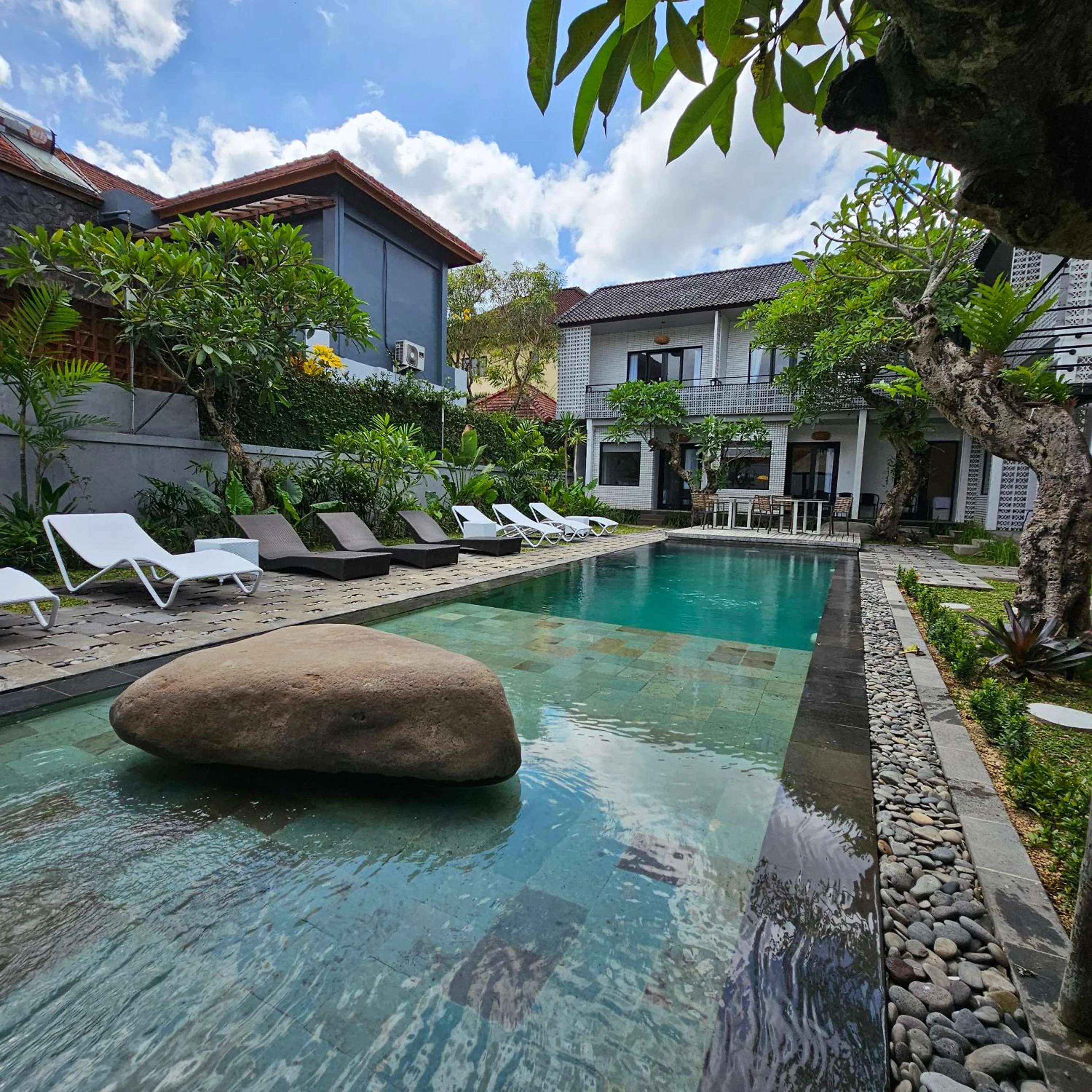 Pool view in Chandi Hotel Ubud
