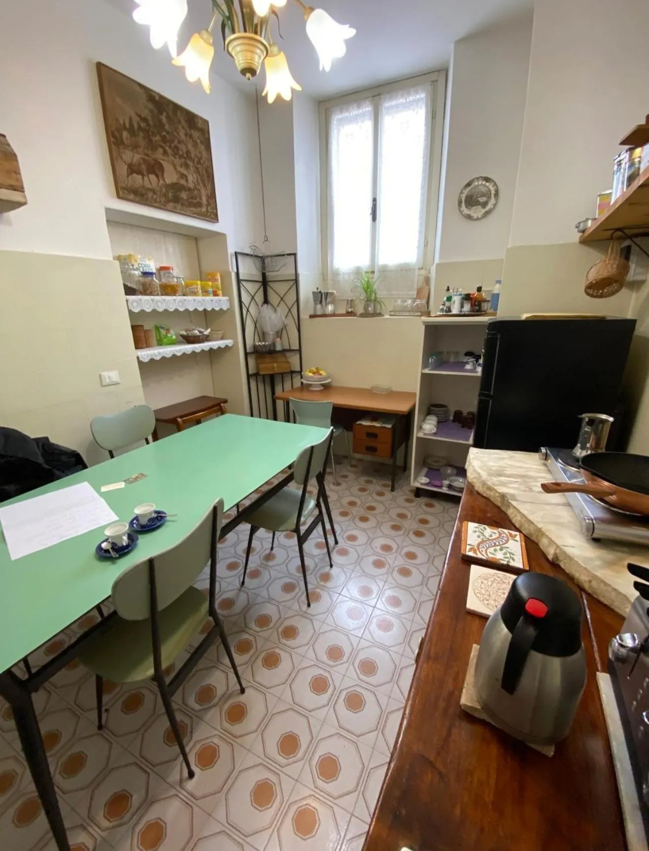 Kitchen or kitchenette in B&B LaMaGia di Corte Moronati