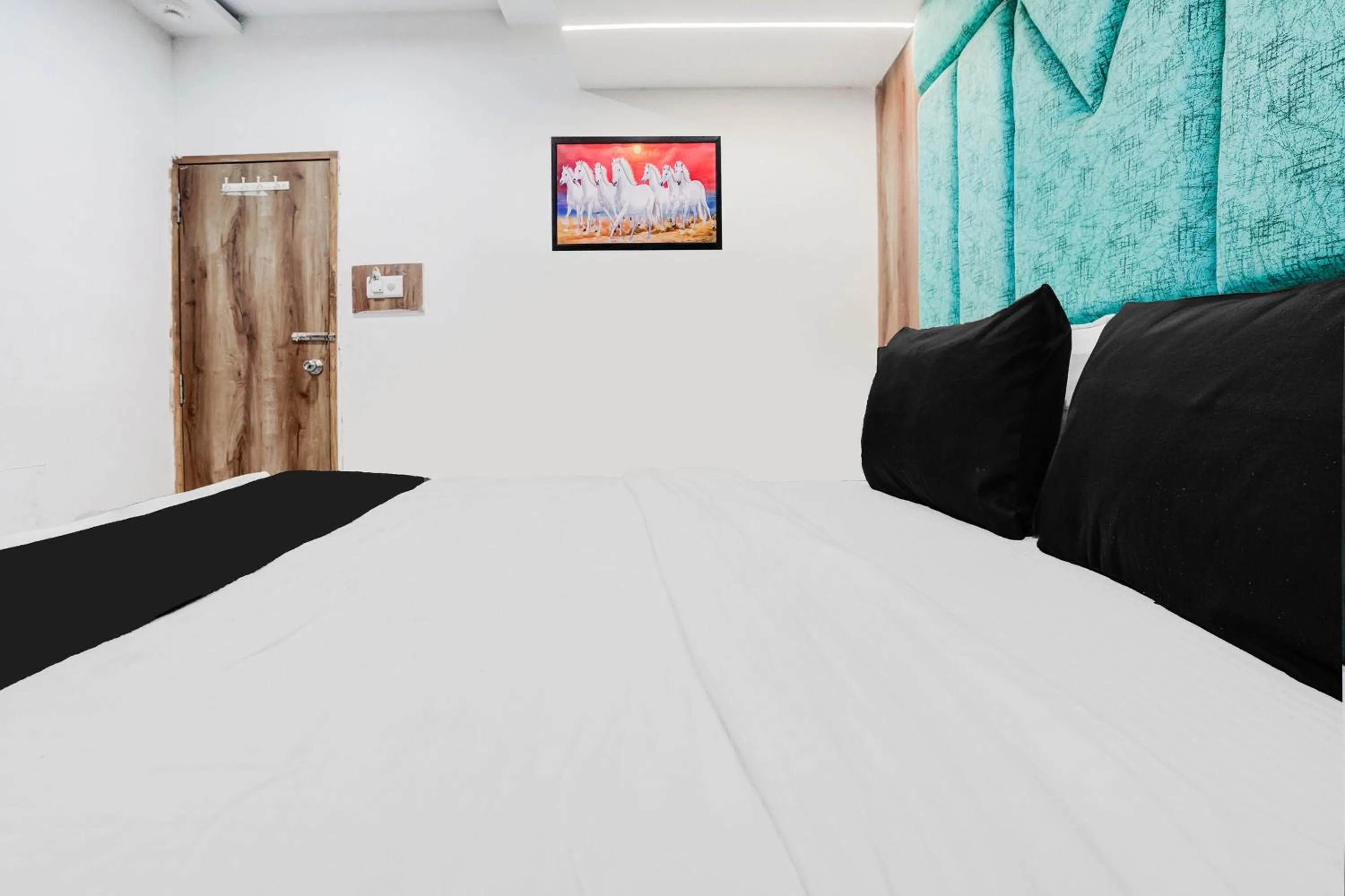 Bedroom in Super Collection O Maninagar Near Railway Station formerly A1 Residency