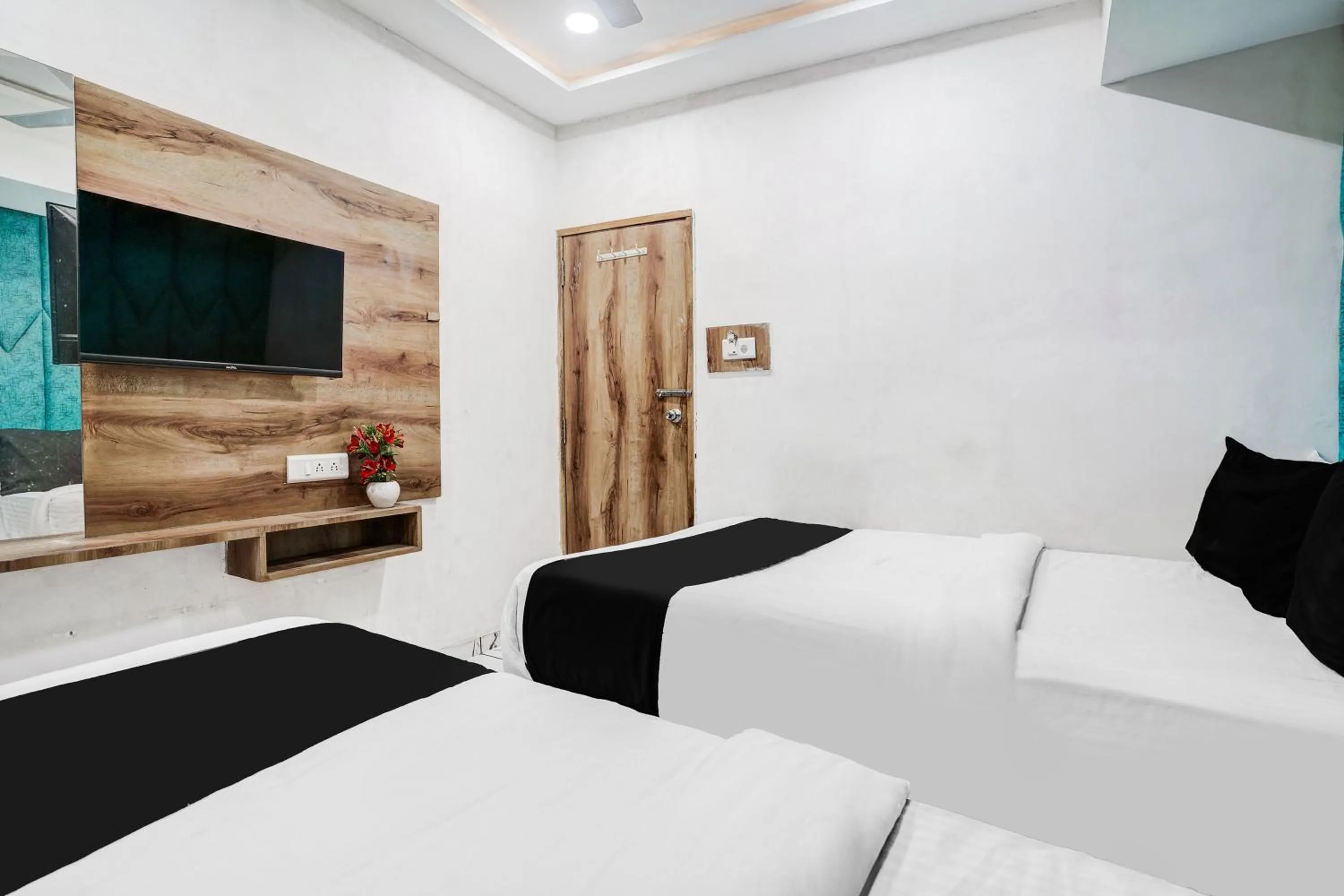 Bedroom in Super Collection O Maninagar Near Railway Station formerly A1 Residency