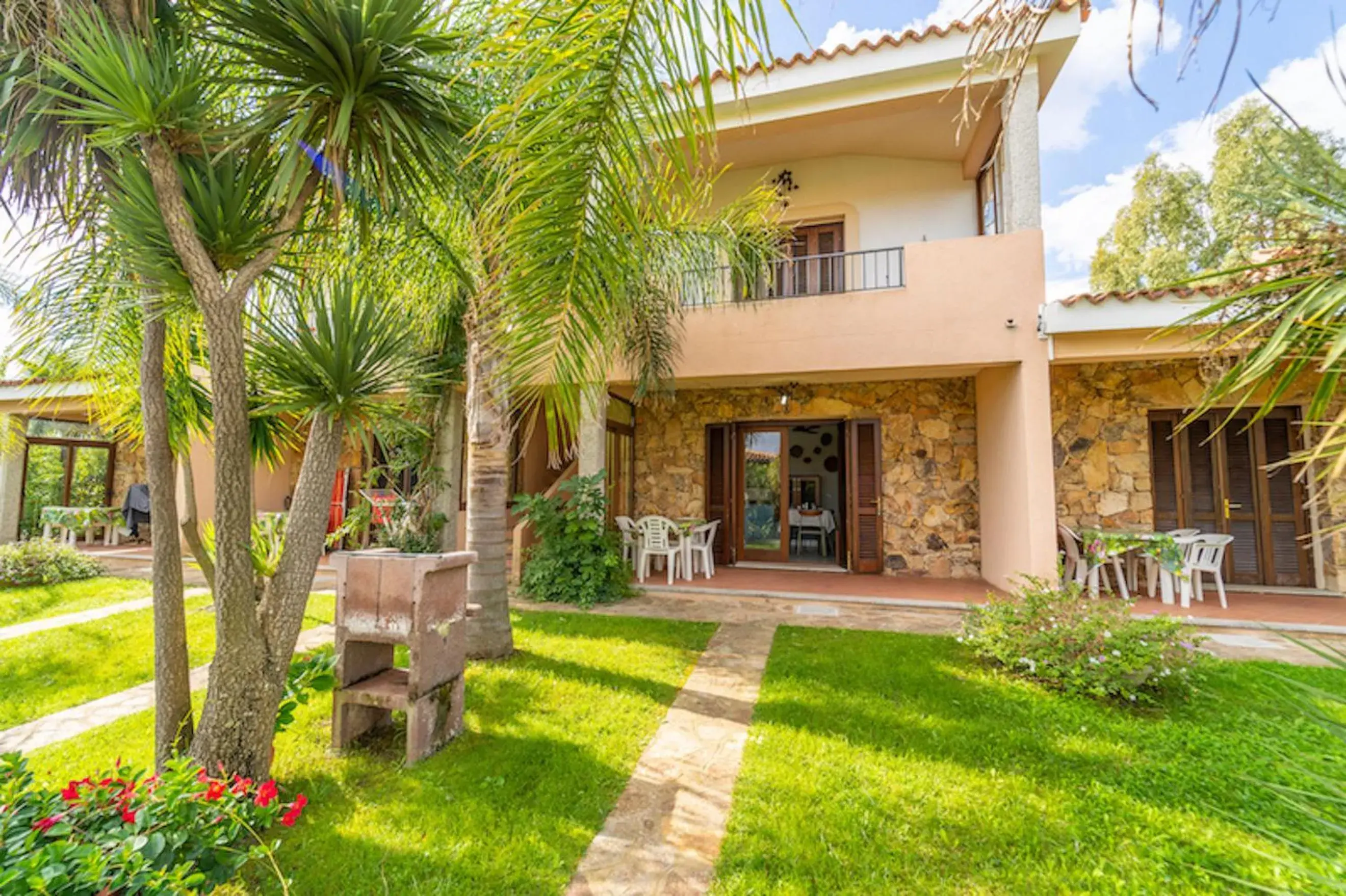 ISS Travel, Villa Fiorita - 800 m from La Cinta beach ISS Travel, Villa Fiorita - 800 m from La Cinta beach