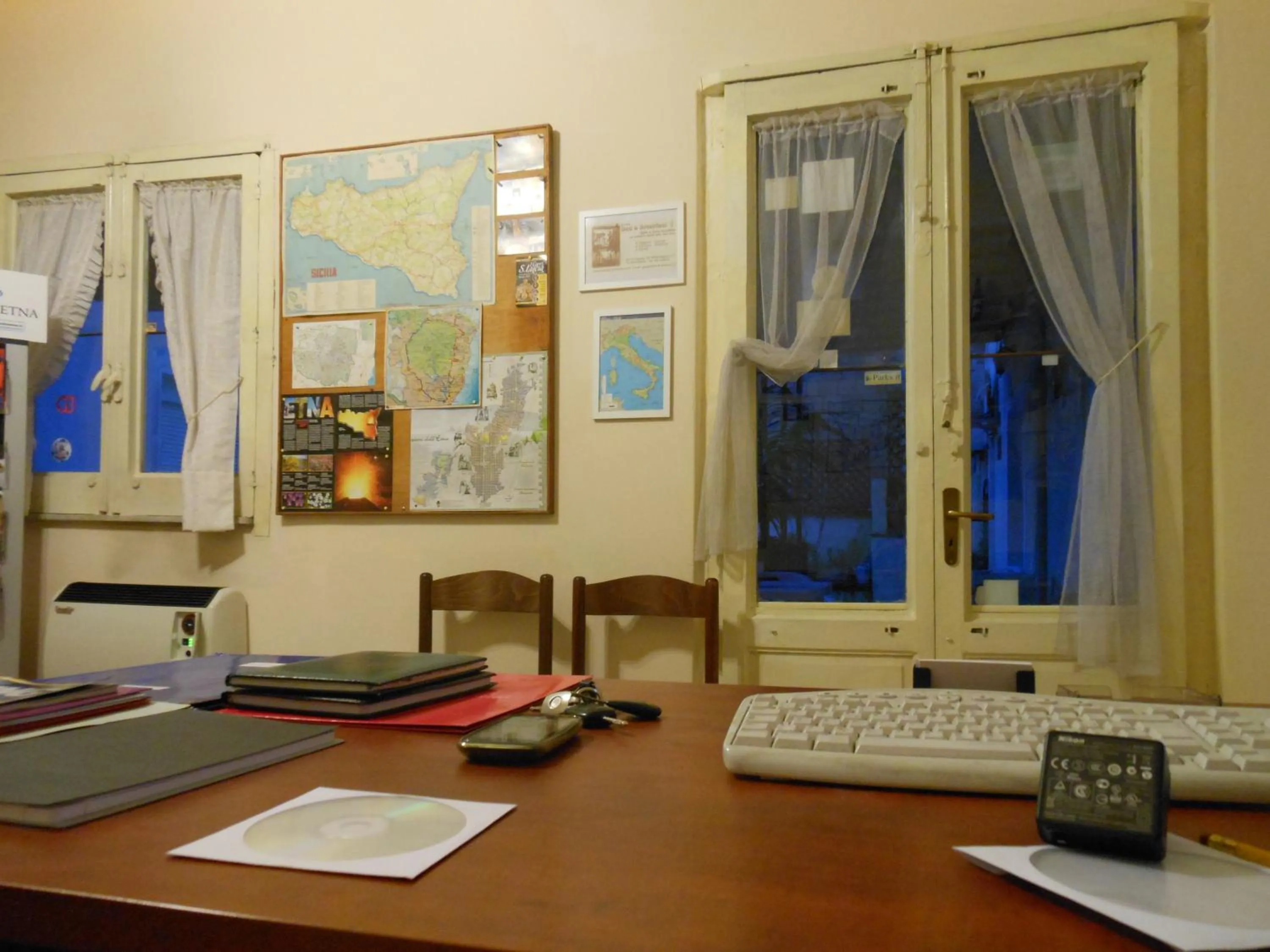 Decorative detail in Etna B&B