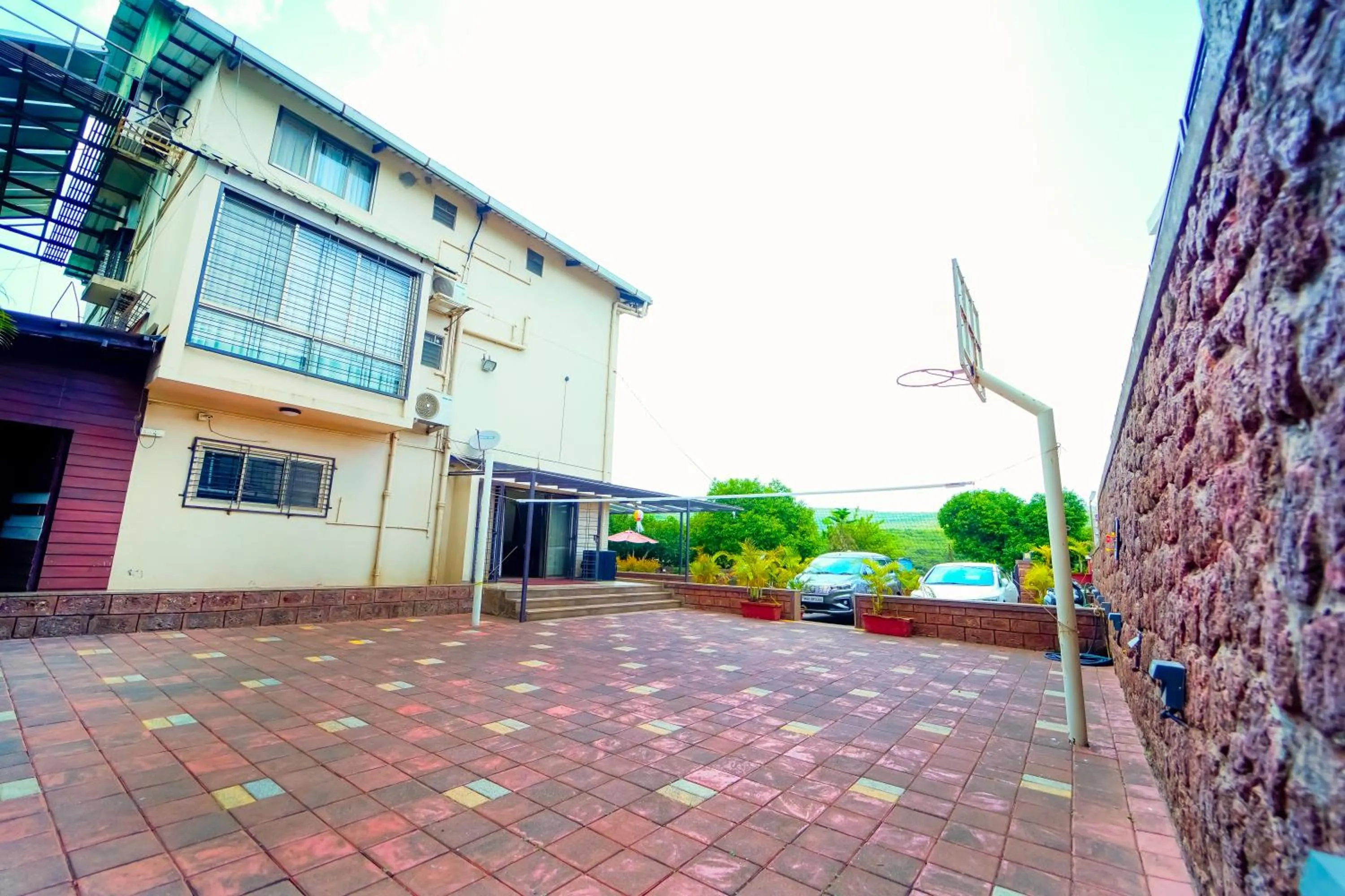 Hotel Strawberry inn, Mahabaleshwar