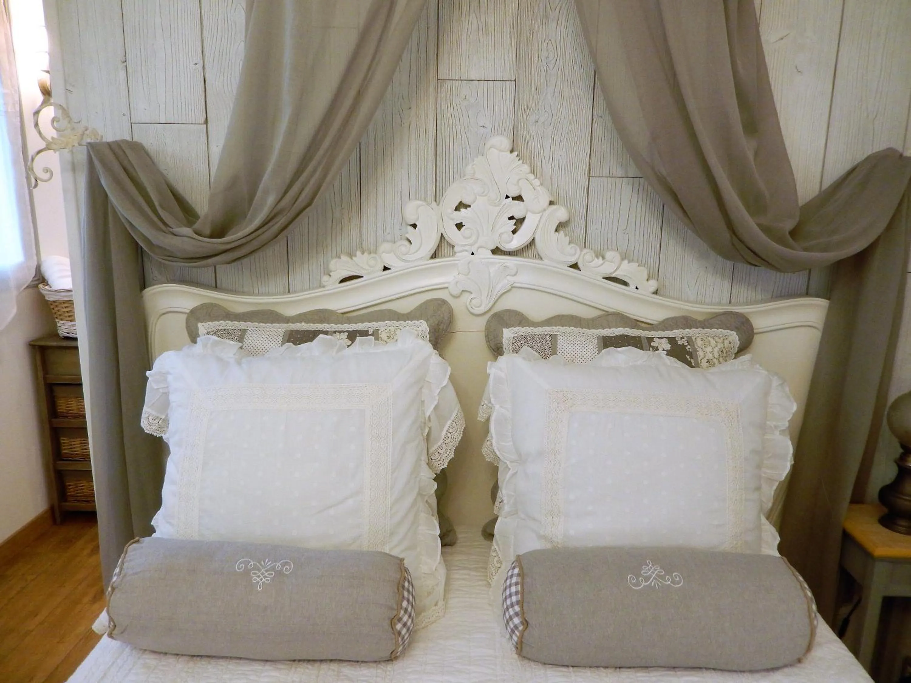 Bed in La Cordonnerie de Réau