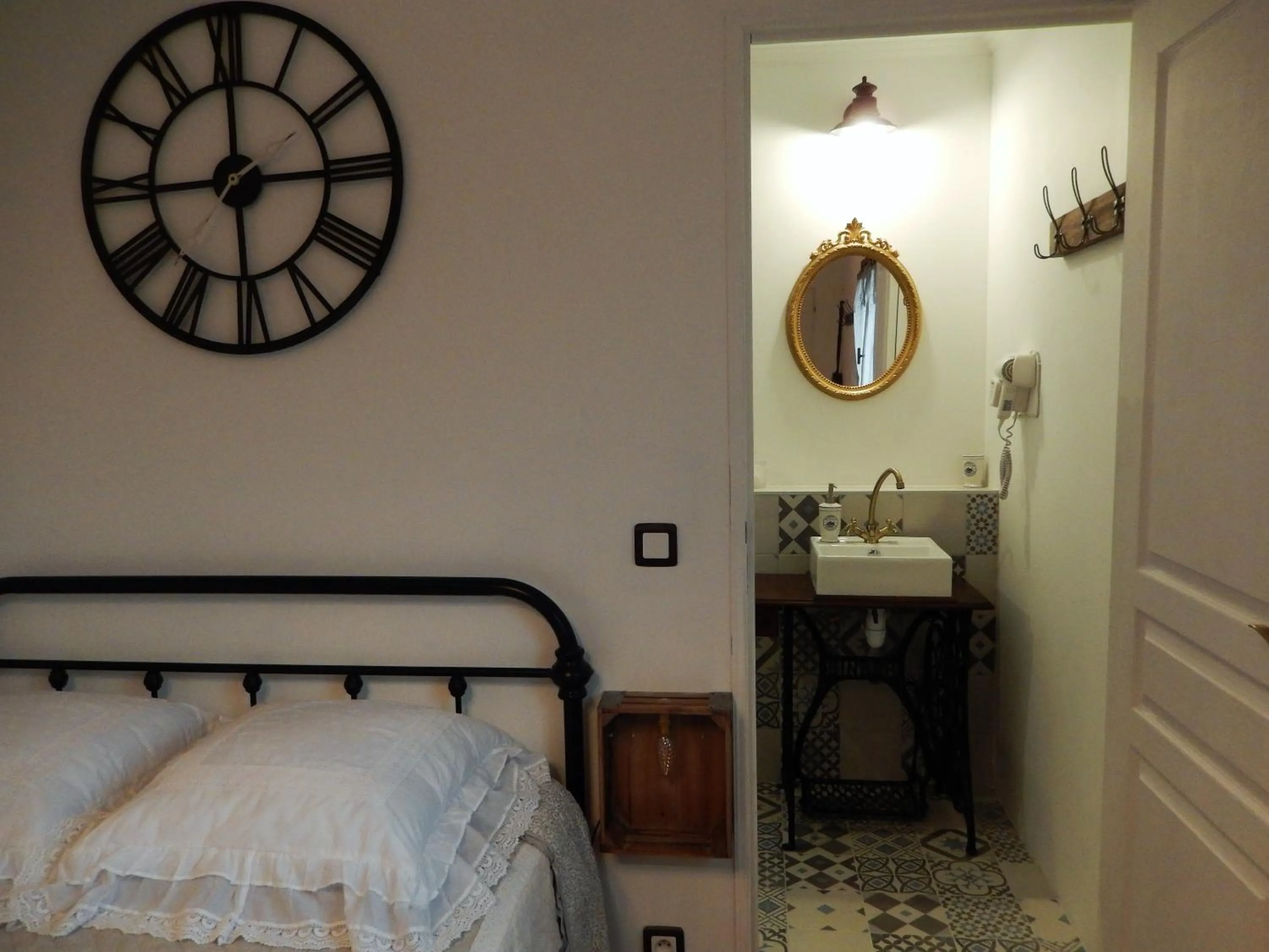 Bed in La Cordonnerie de Réau