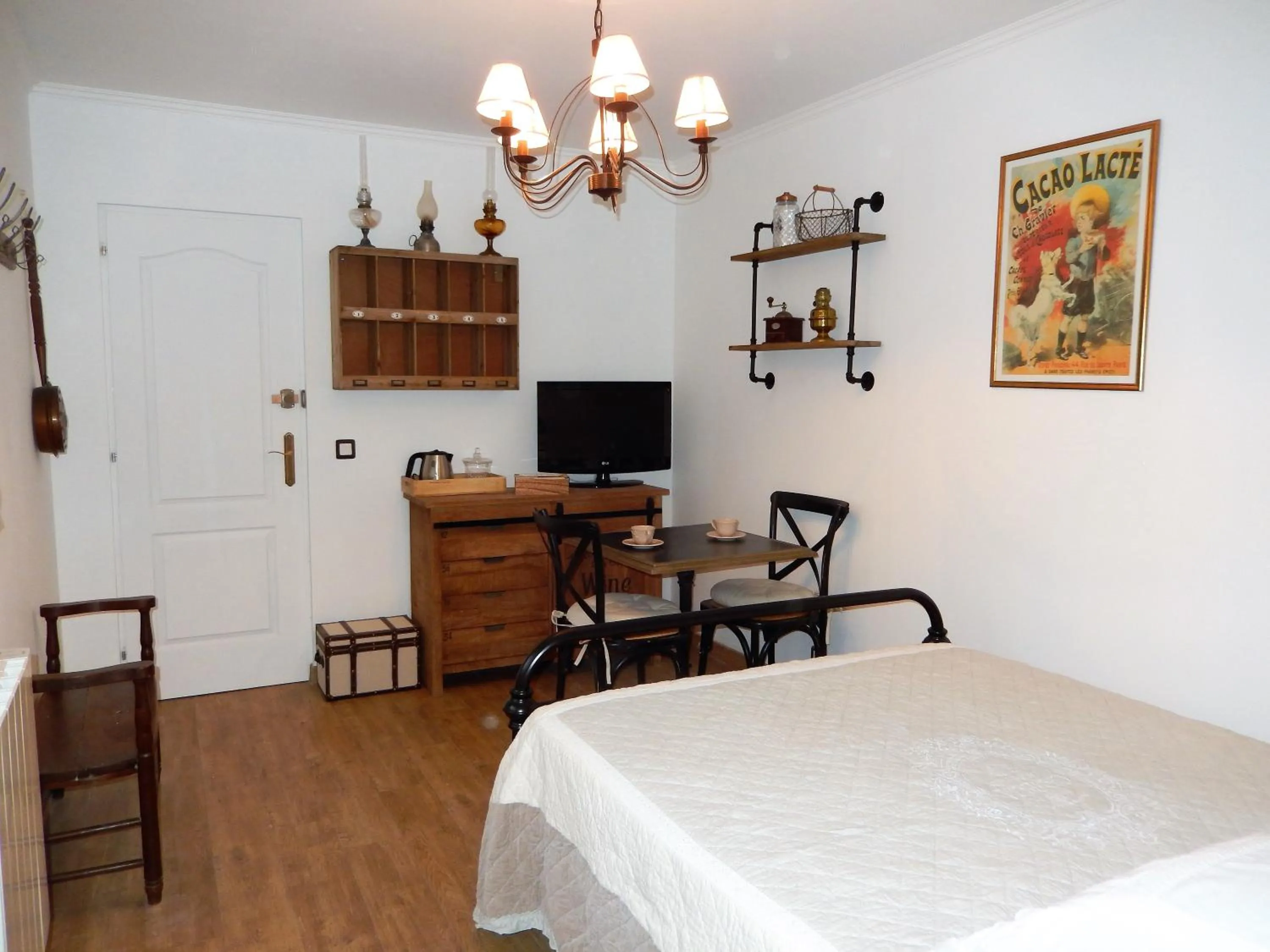 Bedroom, Bed in La Cordonnerie de Réau