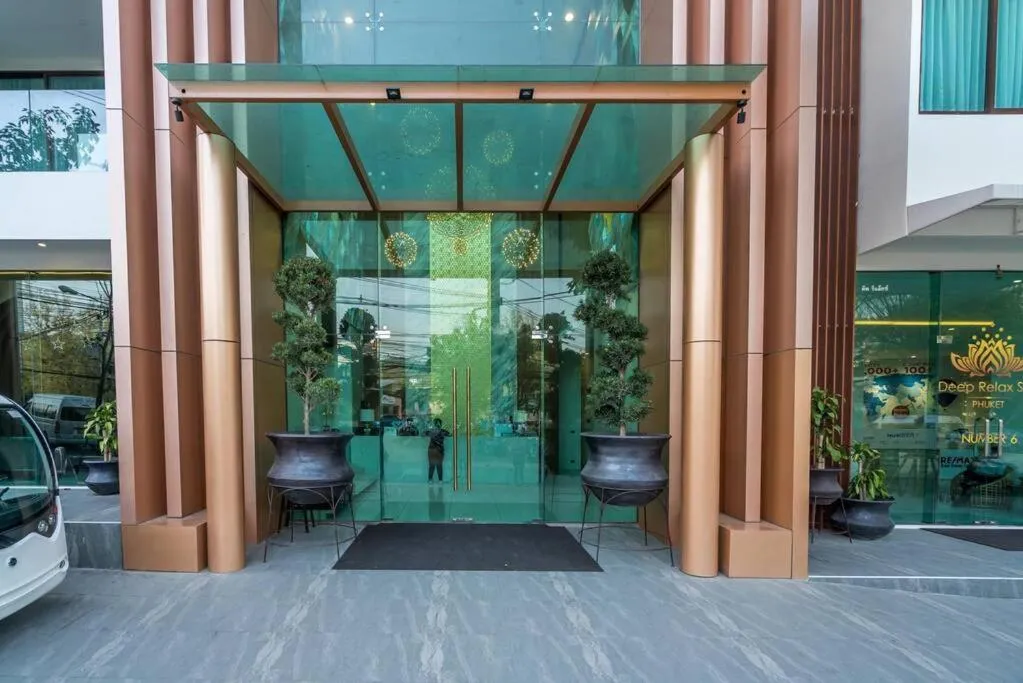 Sea view apartment at Oceana by Lofty