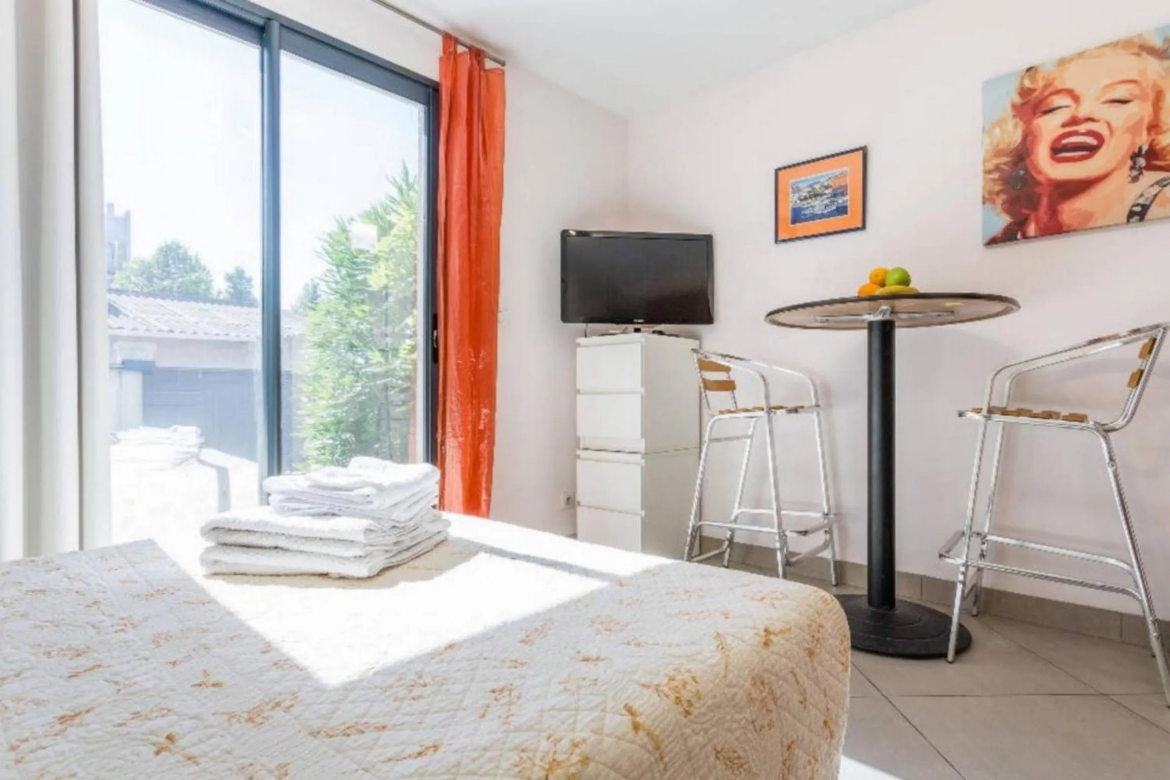 Bed in Pied à Terre en Ville