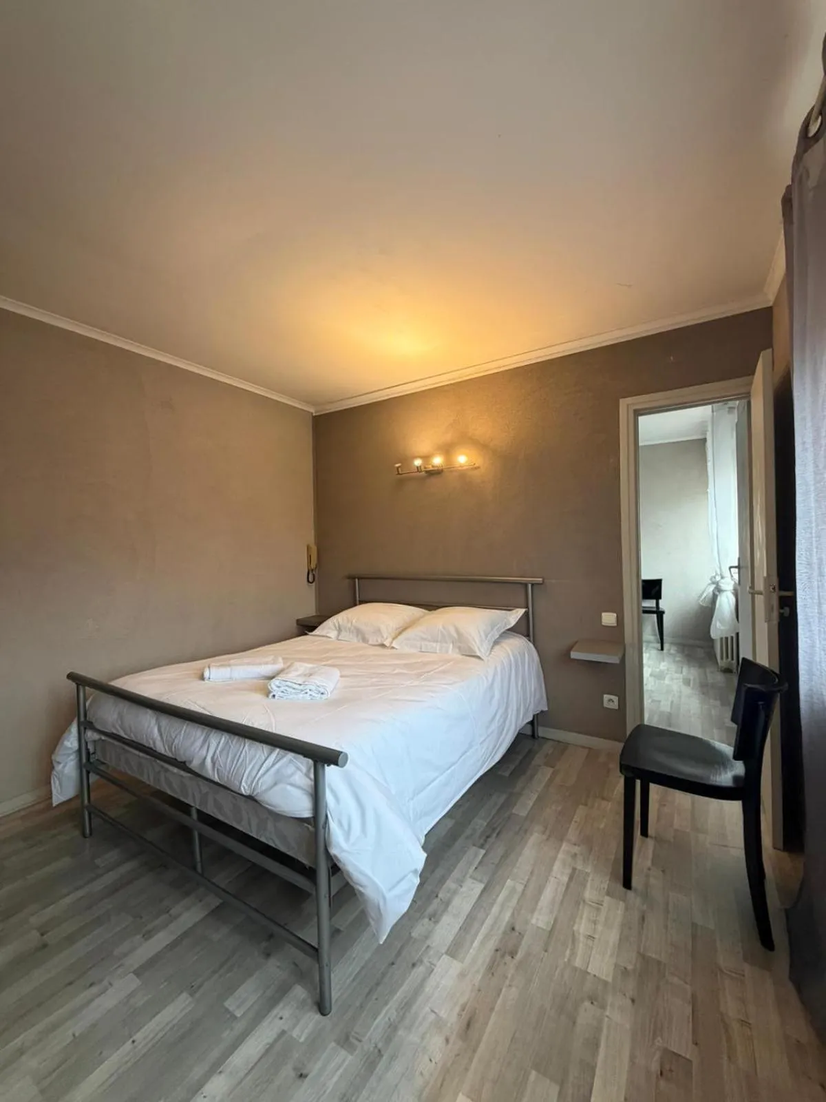 Bed in GOOD NIGHT HÔTEL By L'excess