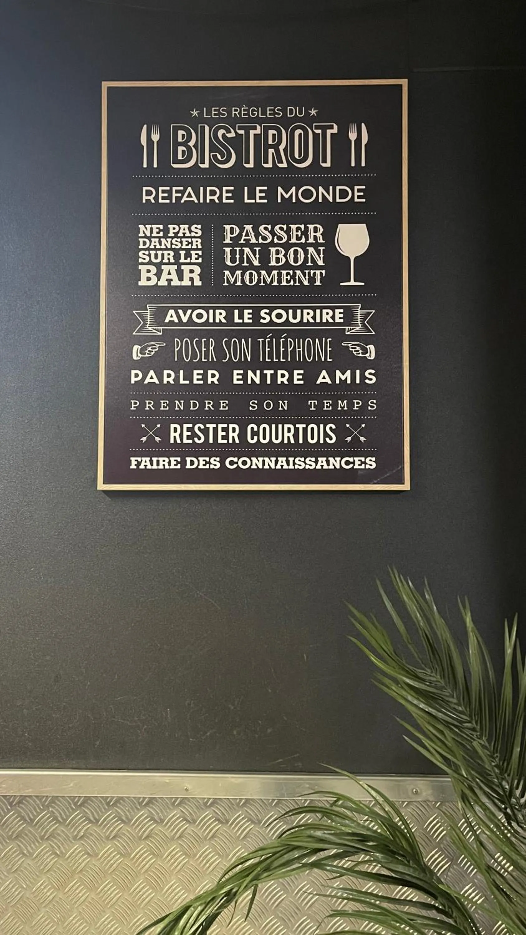 GOOD NIGHT HÔTEL By L'excess