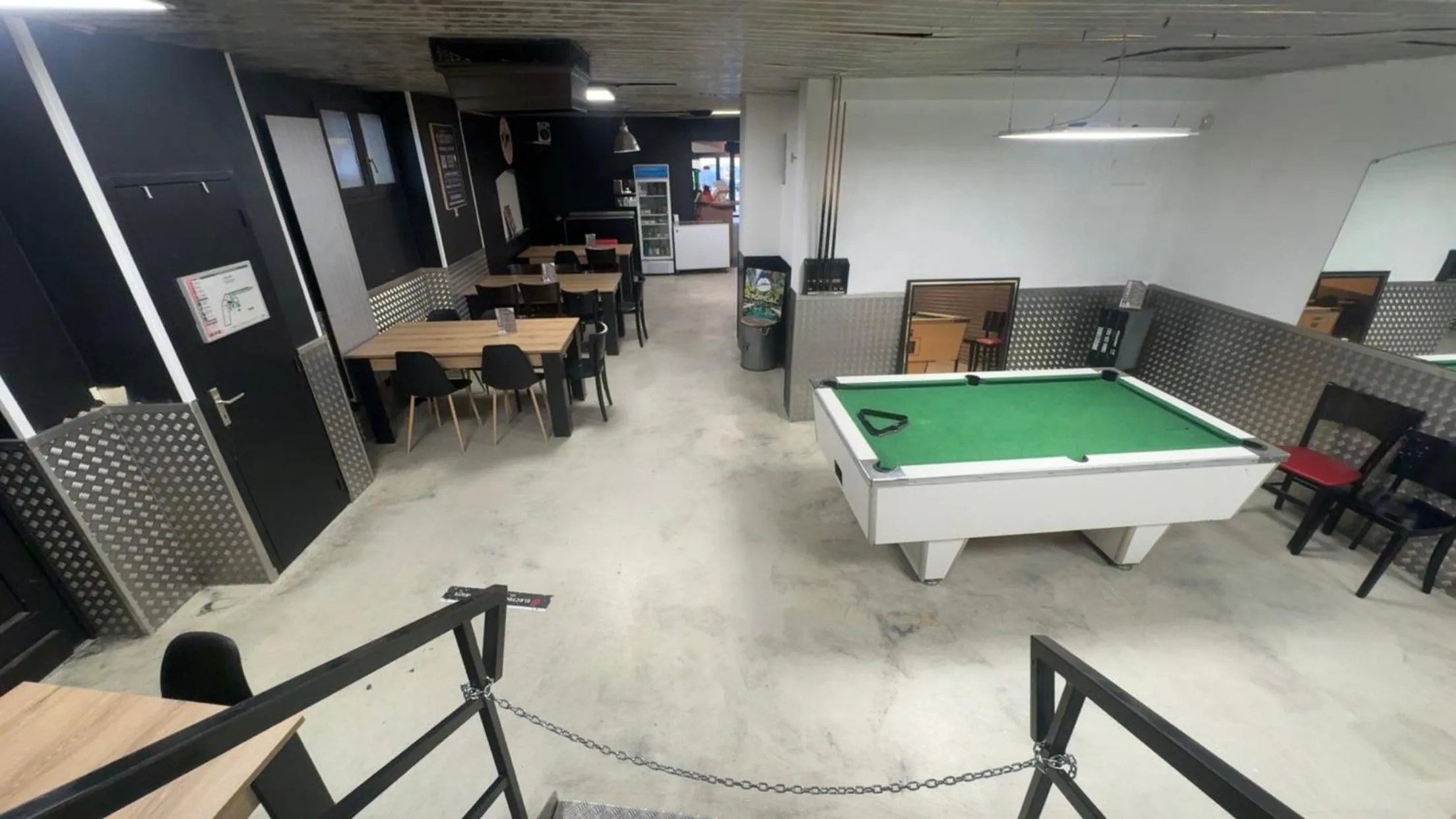 GOOD NIGHT HÔTEL By L'excess