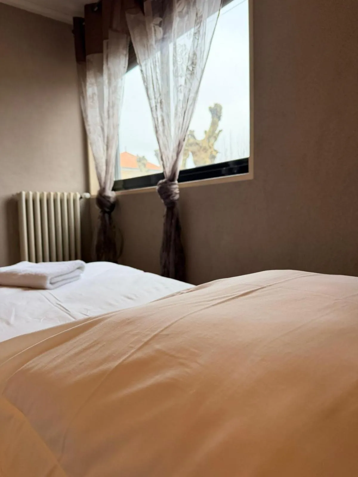 Bed in GOOD NIGHT HÔTEL By L'excess