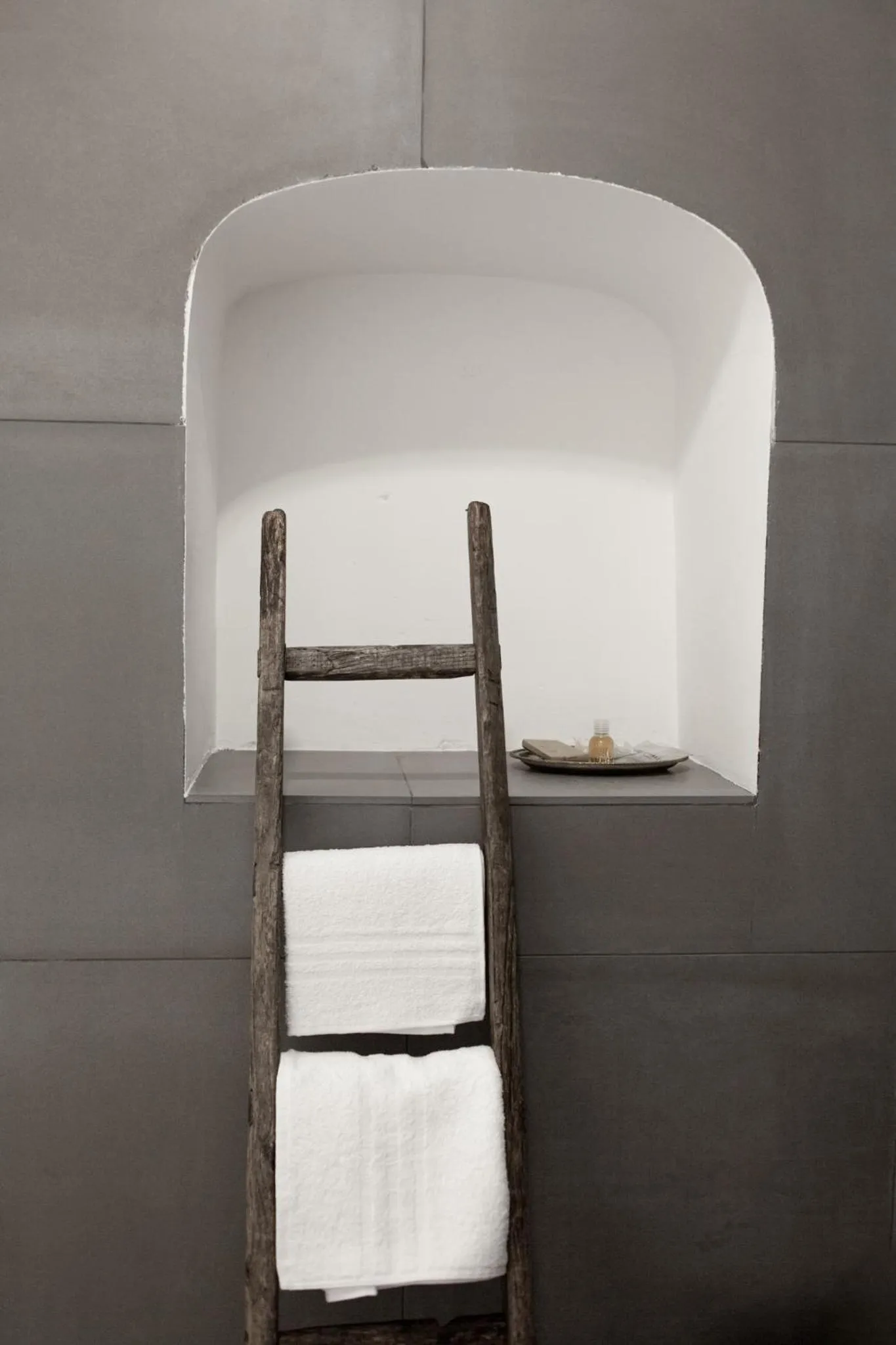 Decorative detail in A Casa Di Gaia Bed and Breakfast