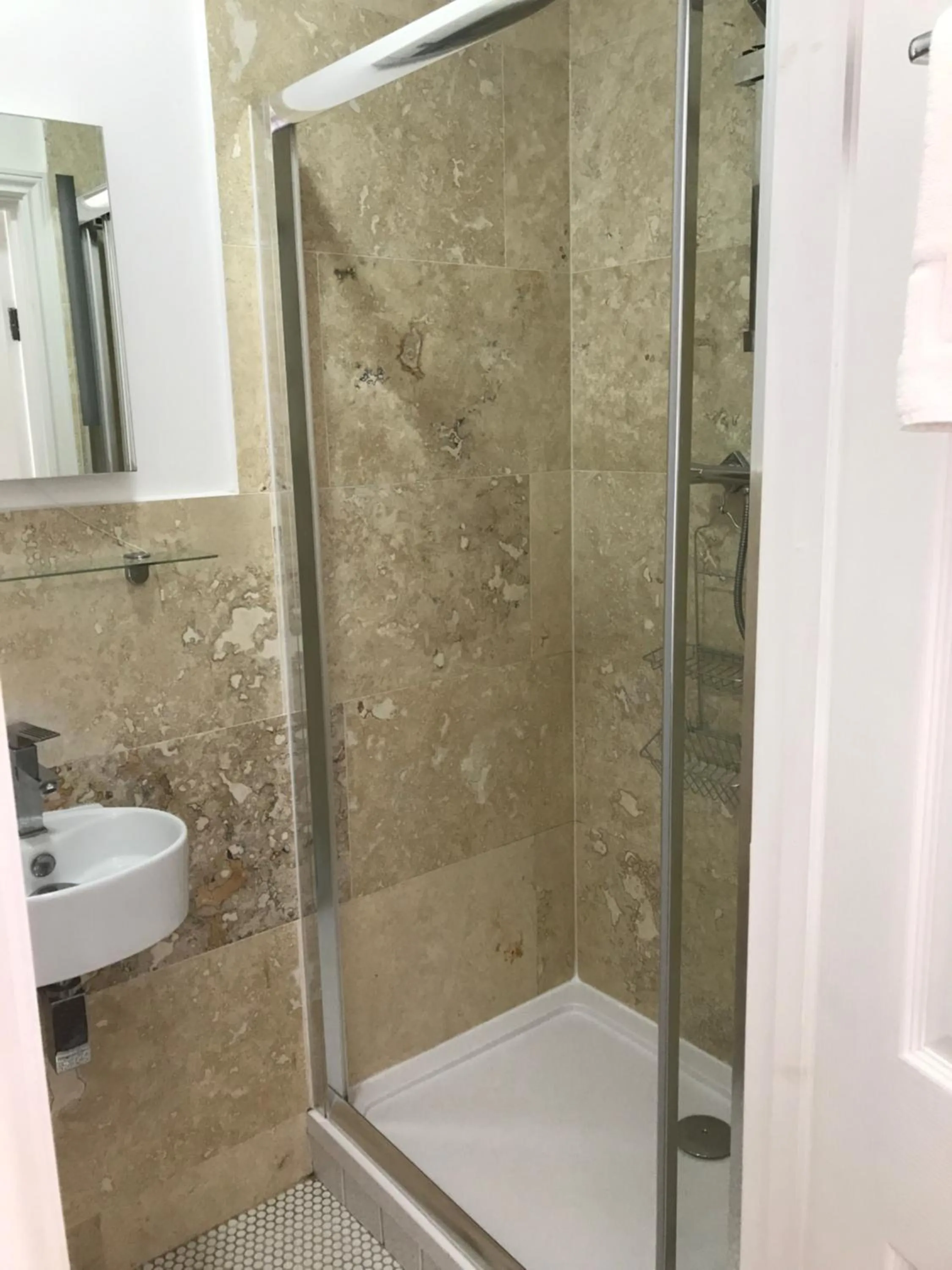 Shower in St George Hotel Great Yarmouth