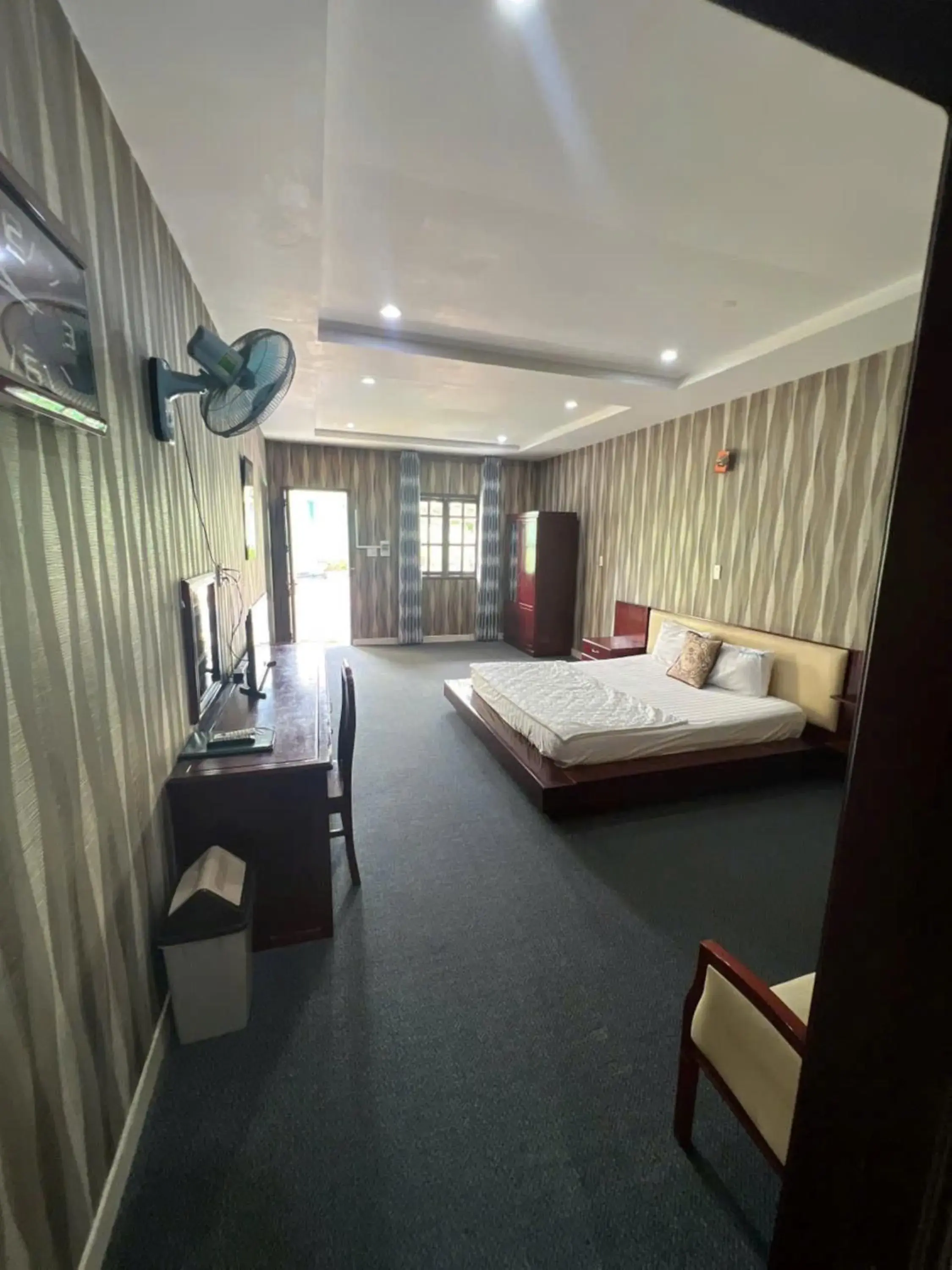 Bed in Phi Long 2 Hotel Thu Dau Mot Bed in Phi Long 2 Hotel Thu Dau Mot