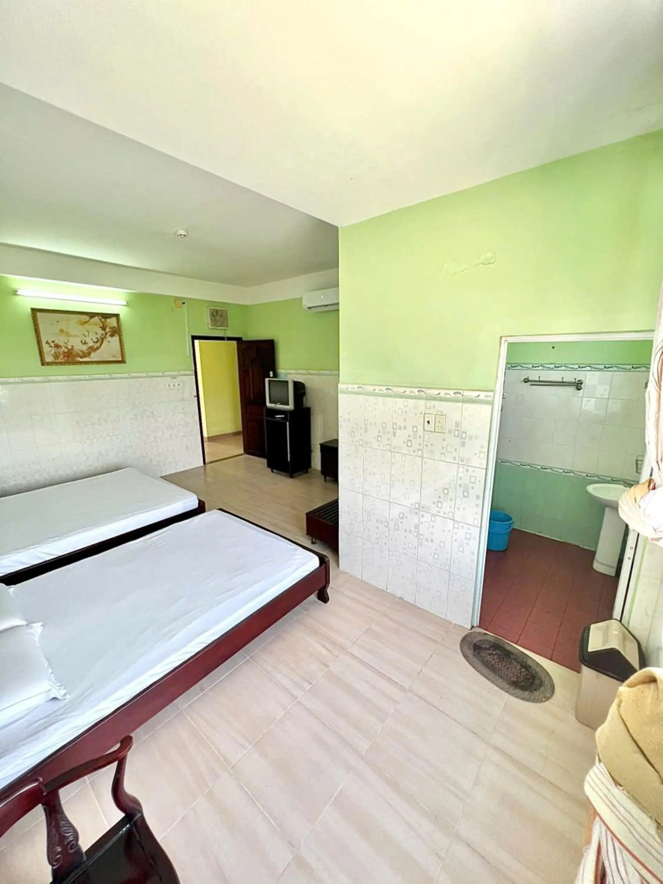 Bed in Phi Long 2 Hotel Thu Dau Mot