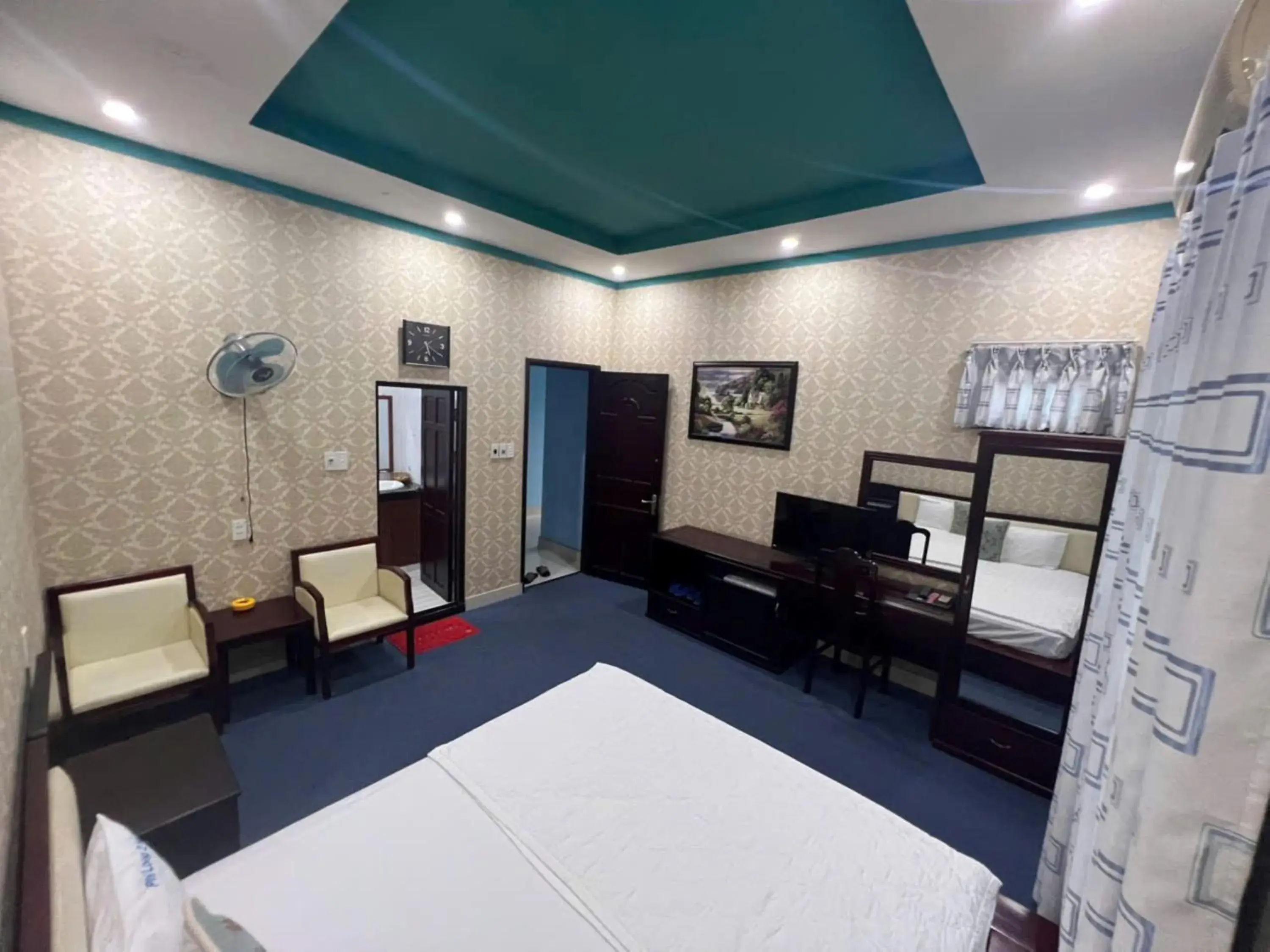 Bedroom, Bed in Phi Long 2 Hotel Thu Dau Mot Bedroom, Bed in Phi Long 2 Hotel Thu Dau Mot