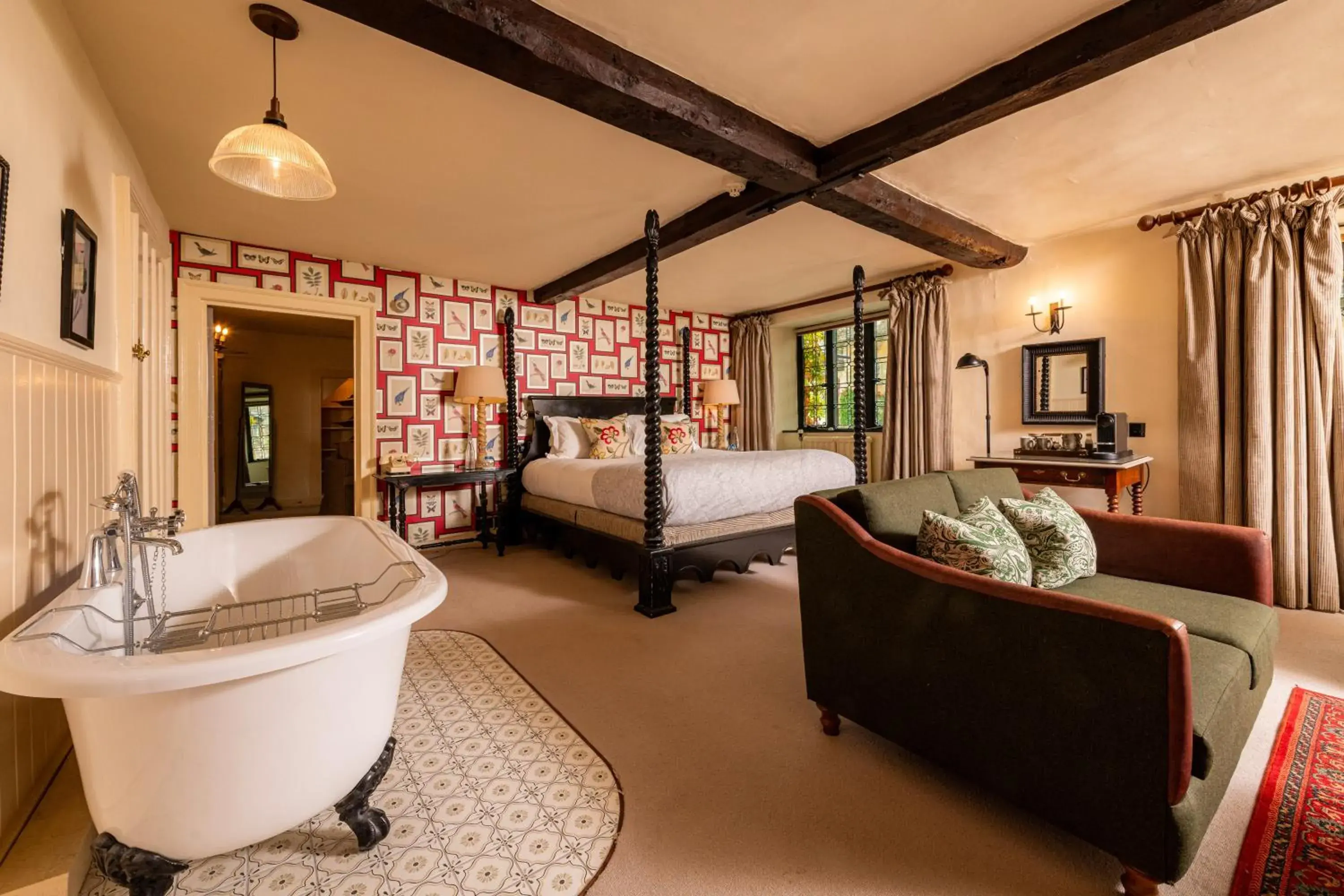 Oak Room - single occupancy in The Bay Tree Hotel Oak Room - single occupancy in The Bay Tree Hotel