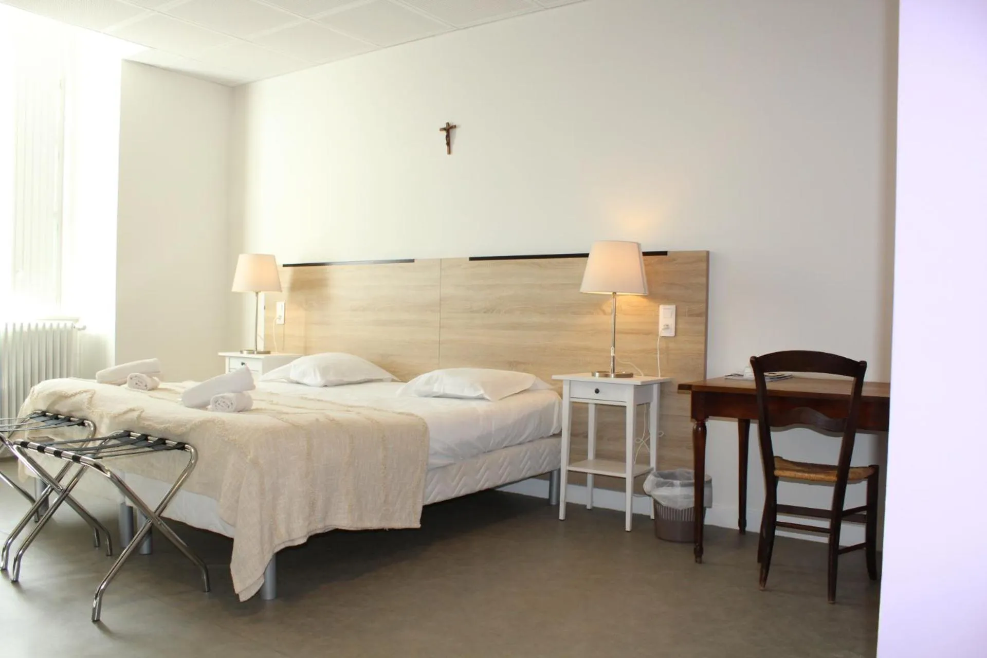 Bed in Le grand couvent de Gramat