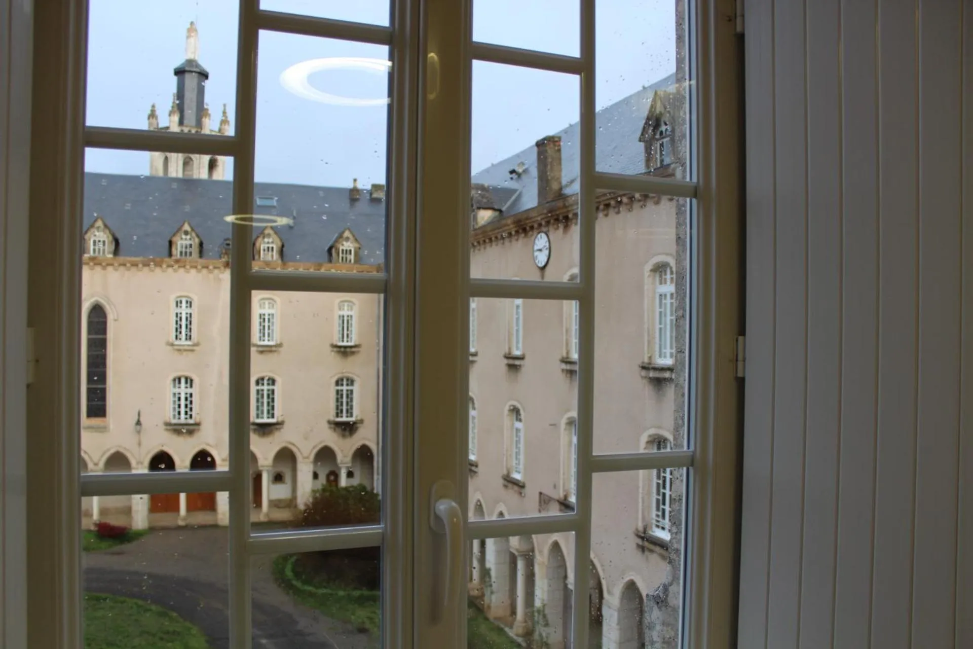Garden view in Le grand couvent de Gramat