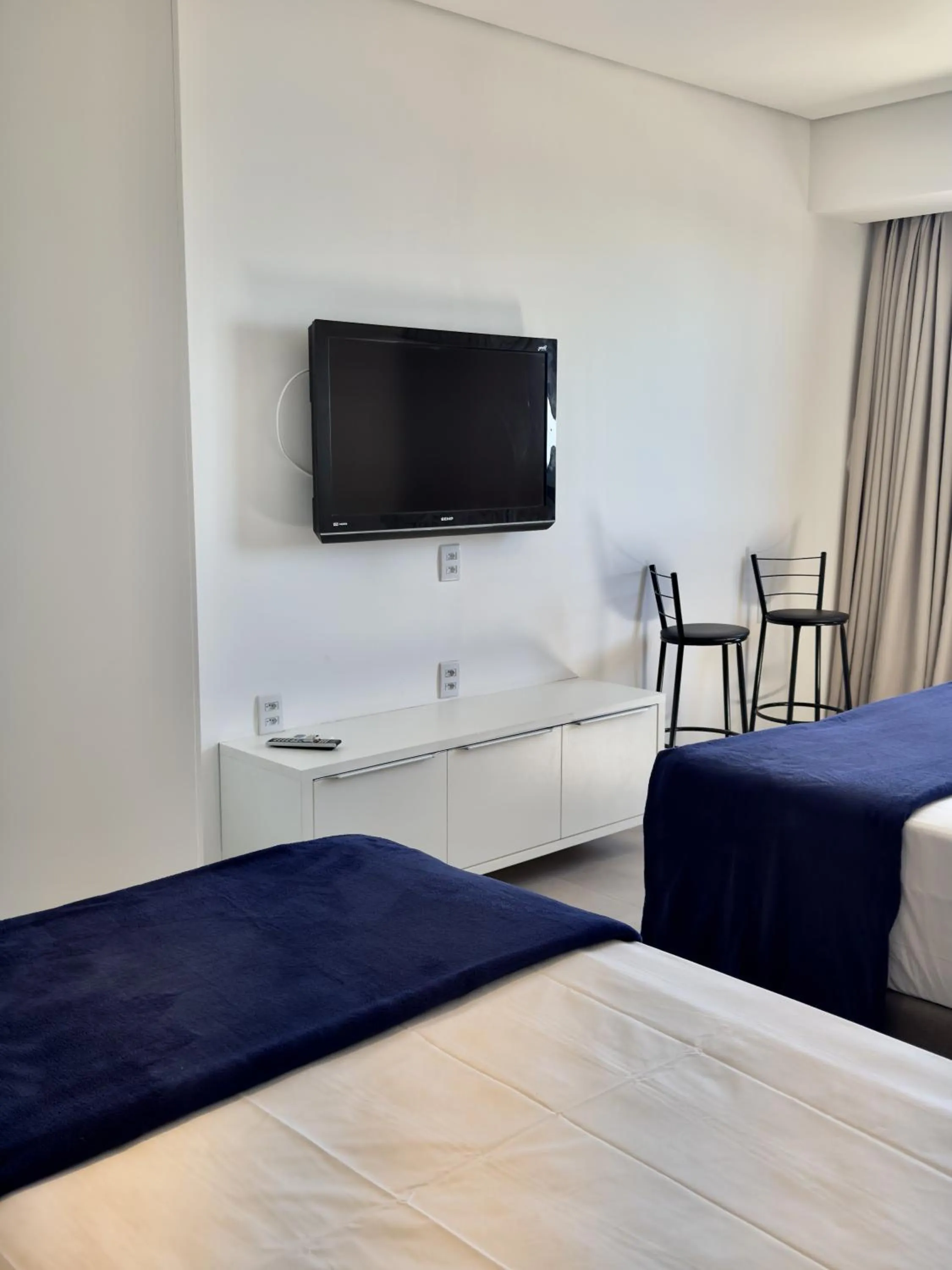 Bedroom, Bed in Las Brisas Beach Hotel