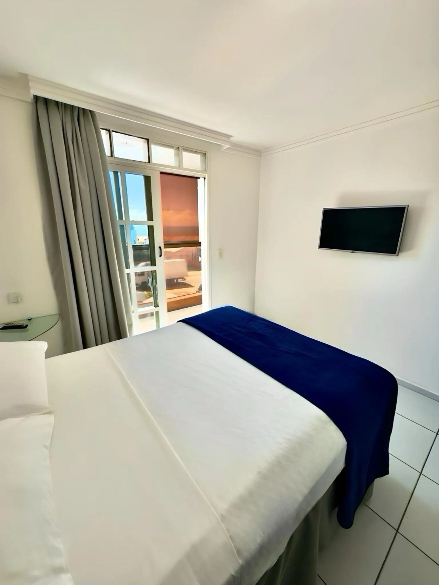 Bed in Las Brisas Beach Hotel