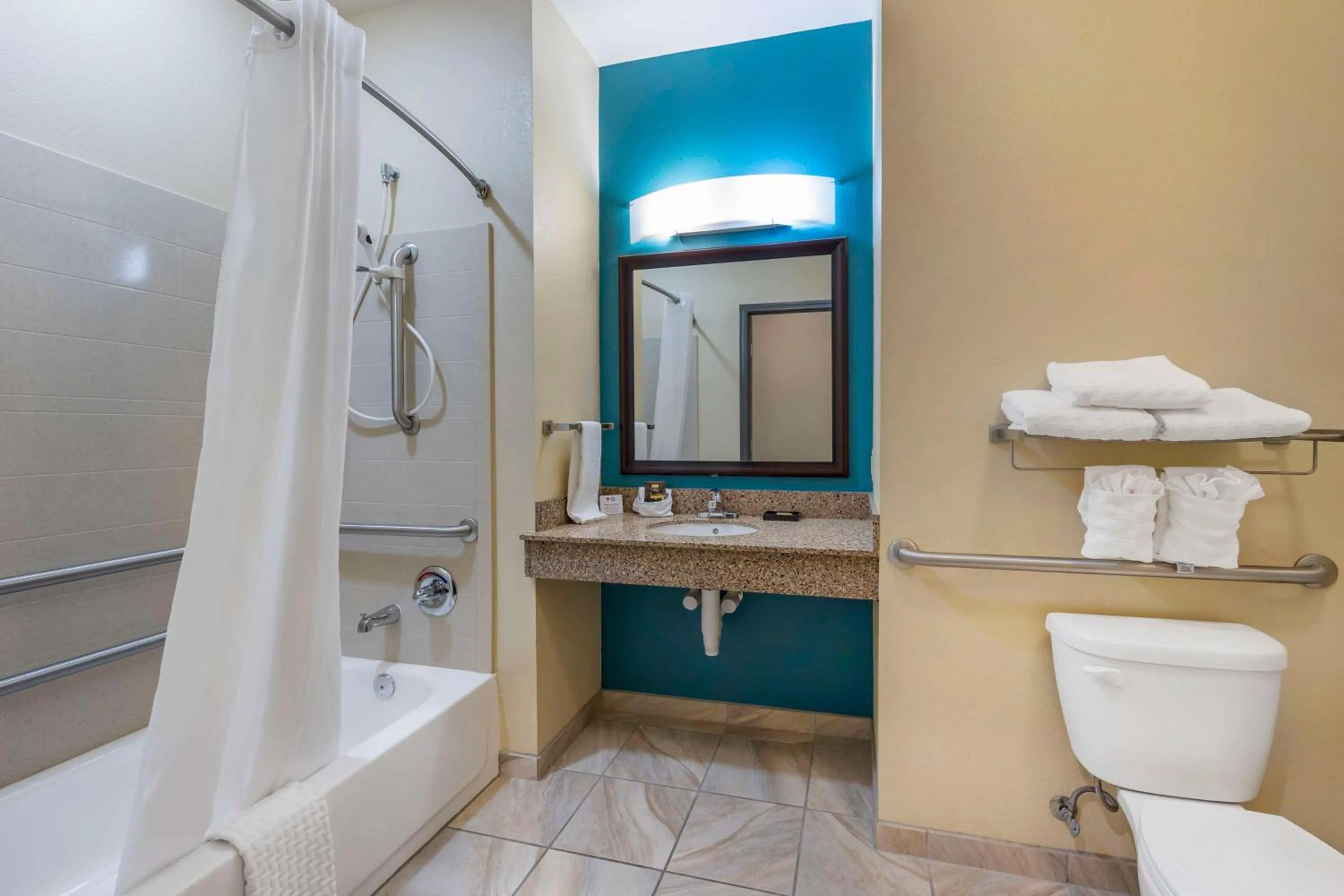 Bathroom in Best Western Plus Patterson Park Inn