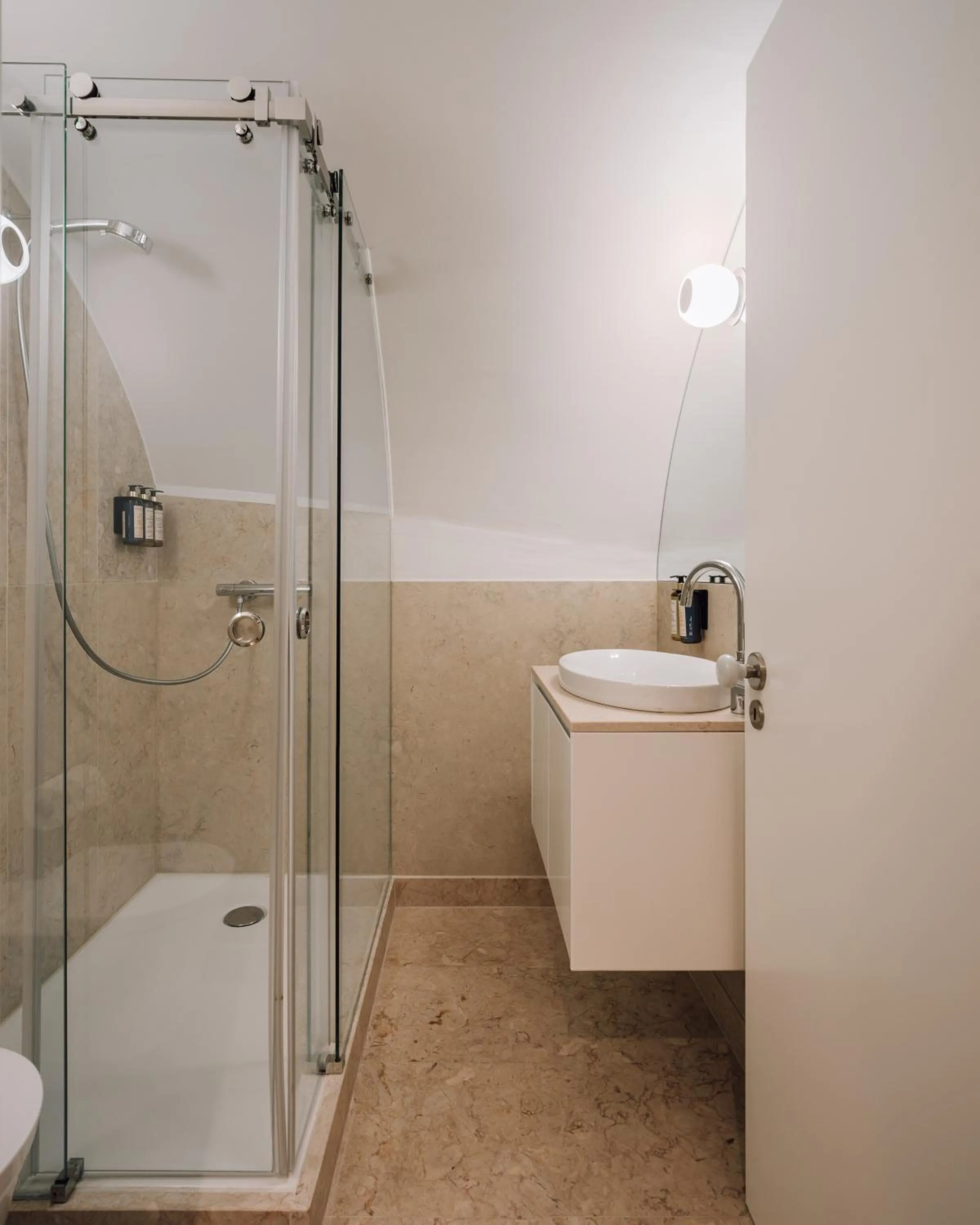 Bathroom in Ando Living - Madalena House