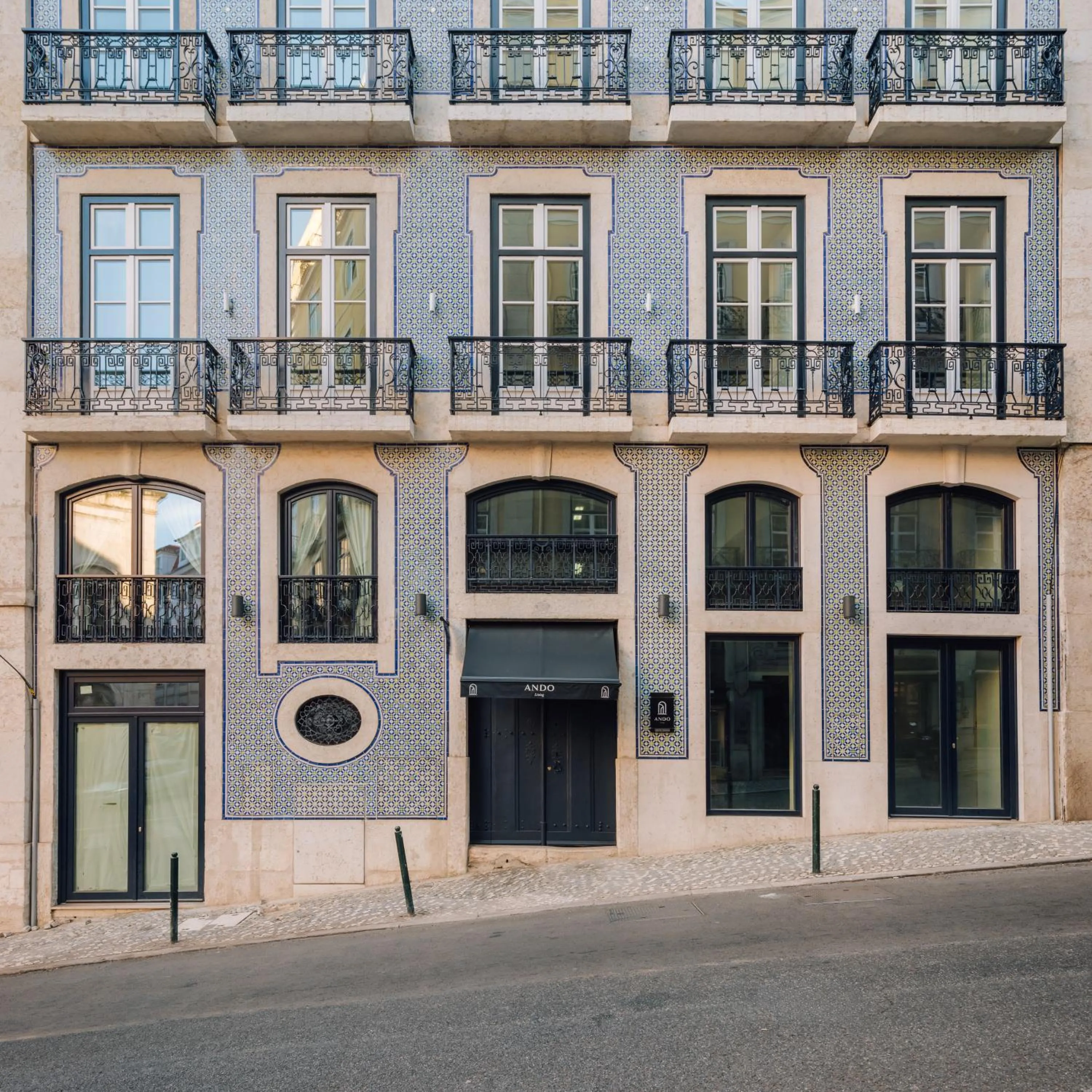 Facade/entrance in Ando Living - Madalena House
