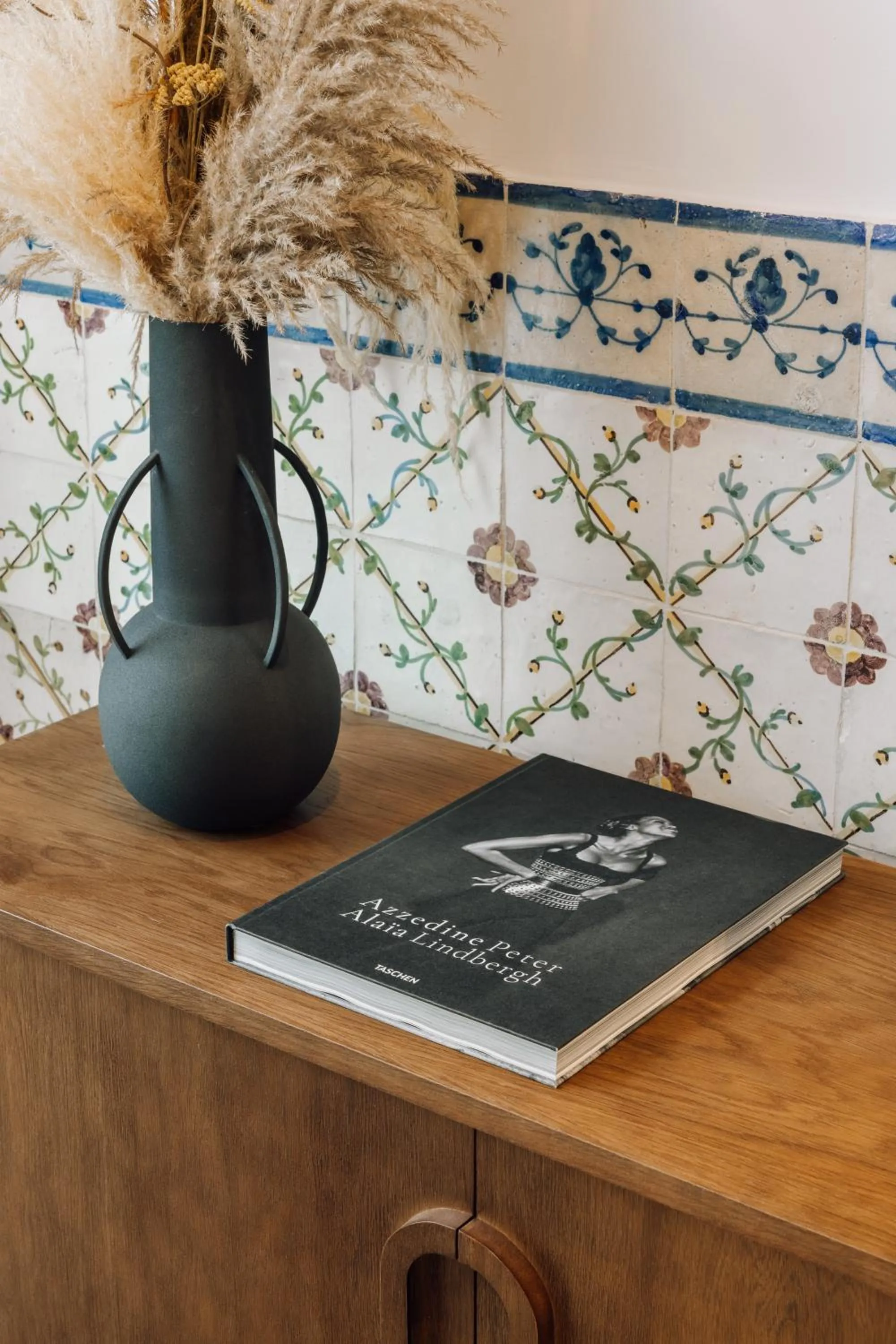Decorative detail in Ando Living - Madalena House