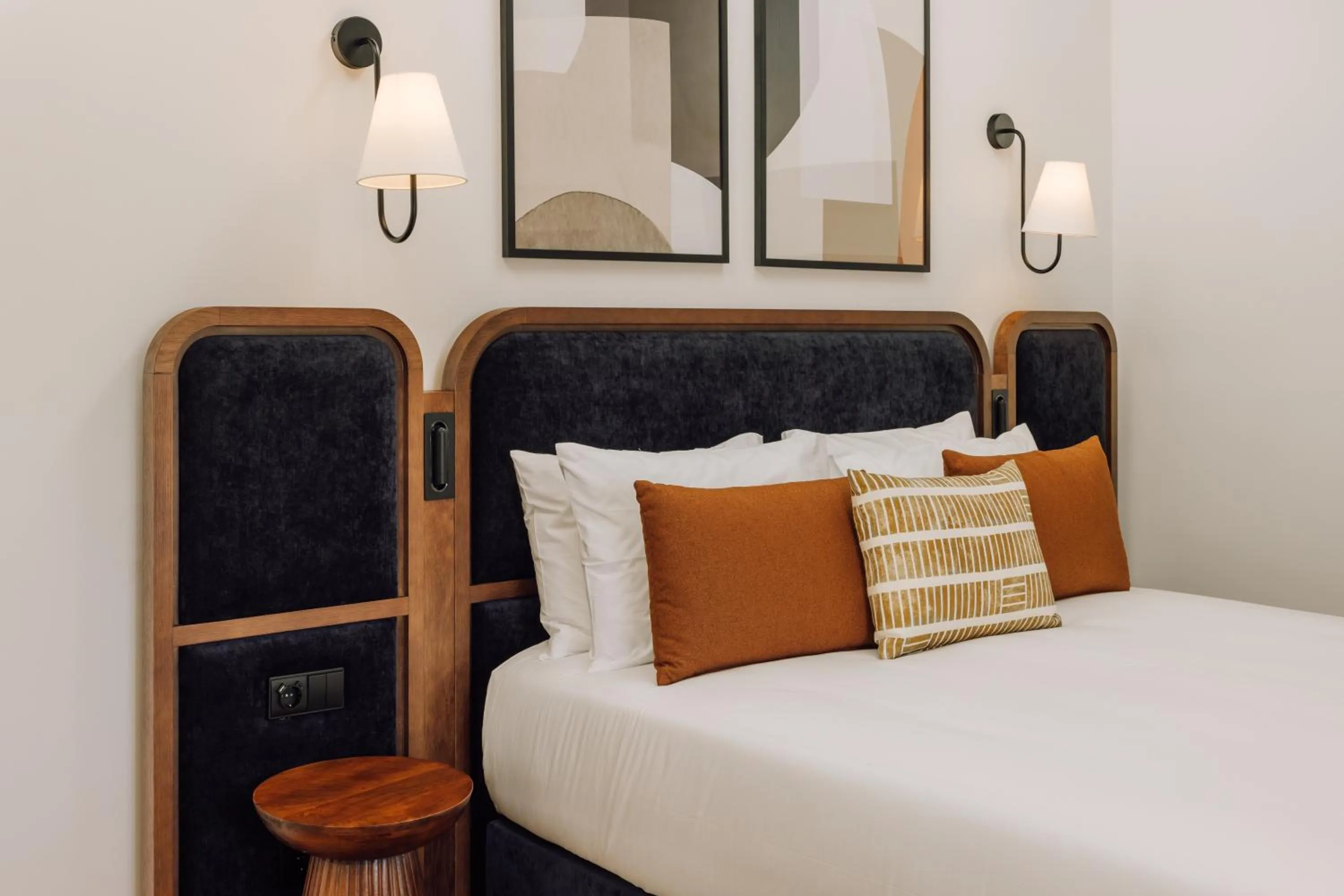 Bedroom, Bed in Ando Living - Madalena House