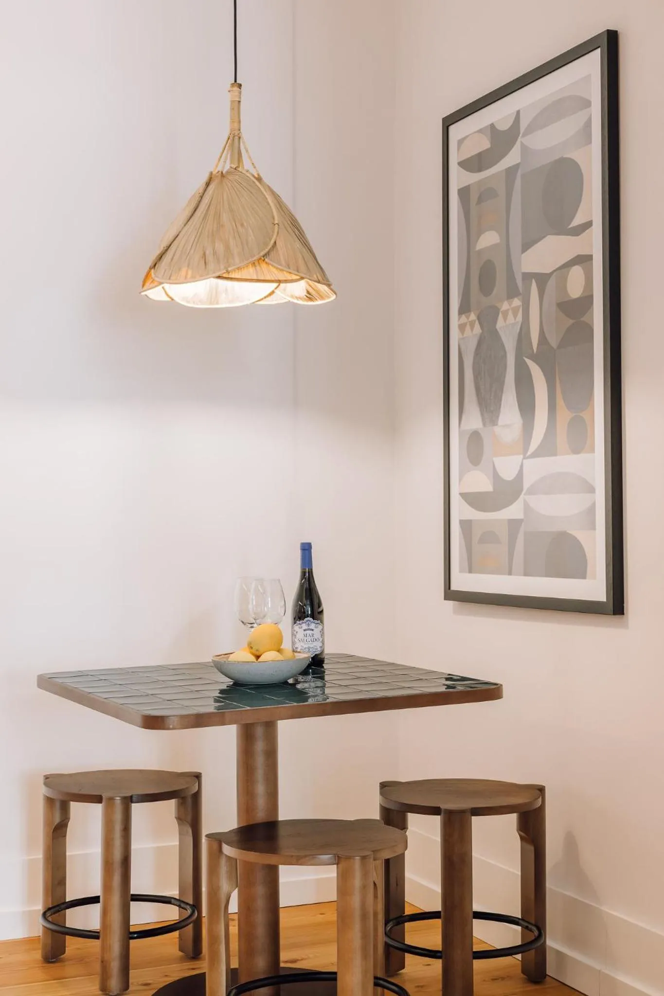 Dining area in Ando Living - Madalena House
