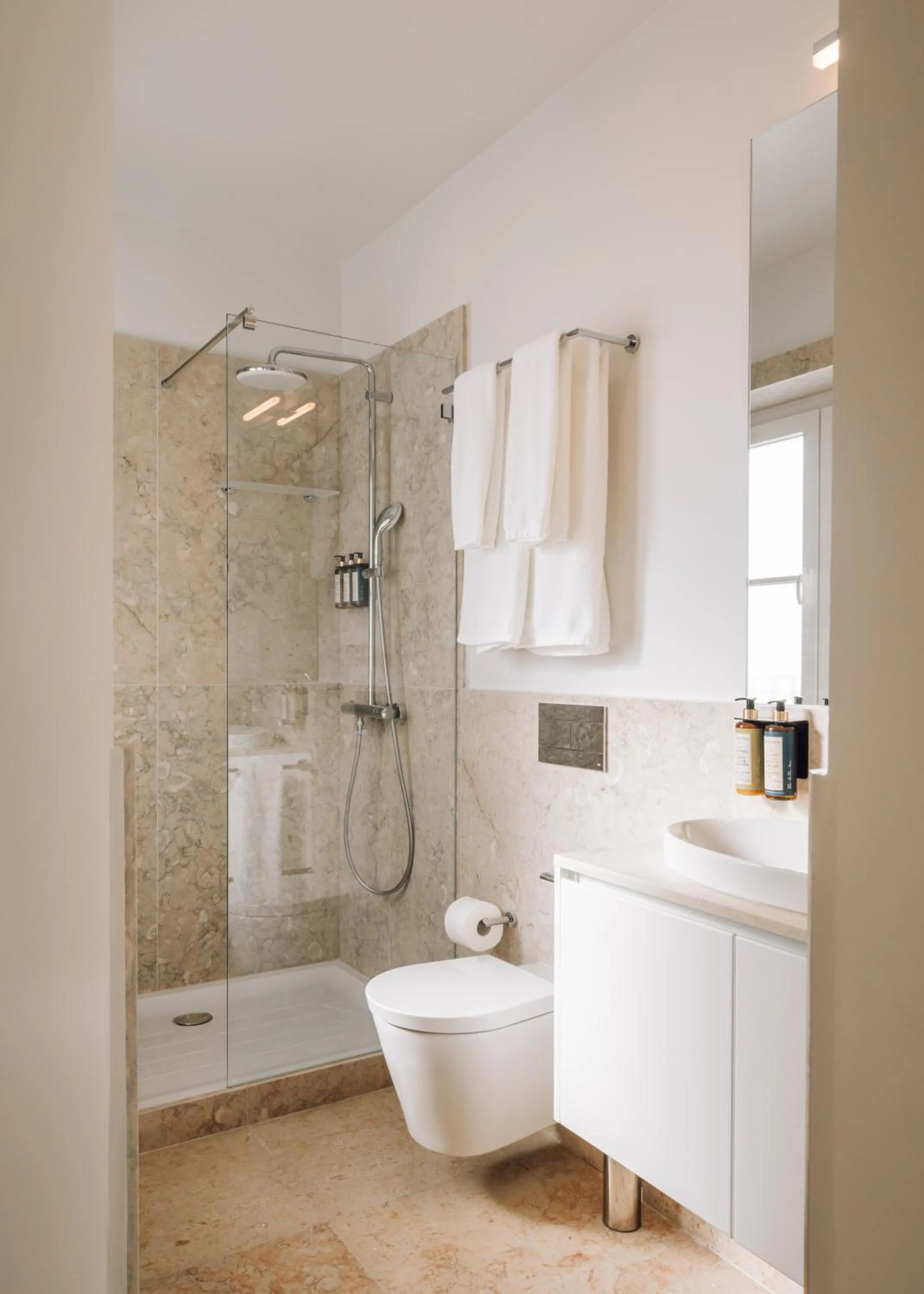 Bathroom in Ando Living - Madalena House
